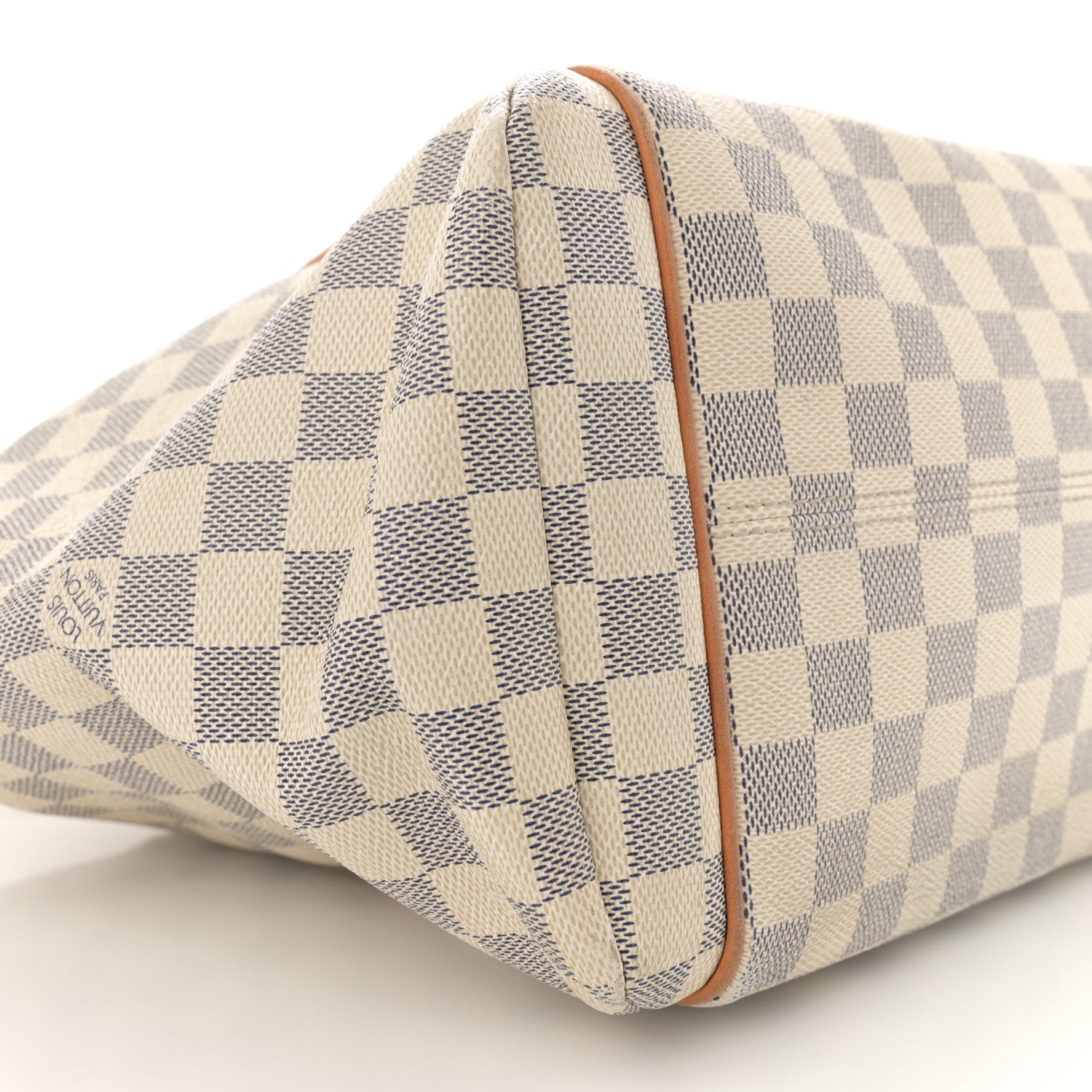 Louis Vuitton Damier Azur Totally MM 8 of 16