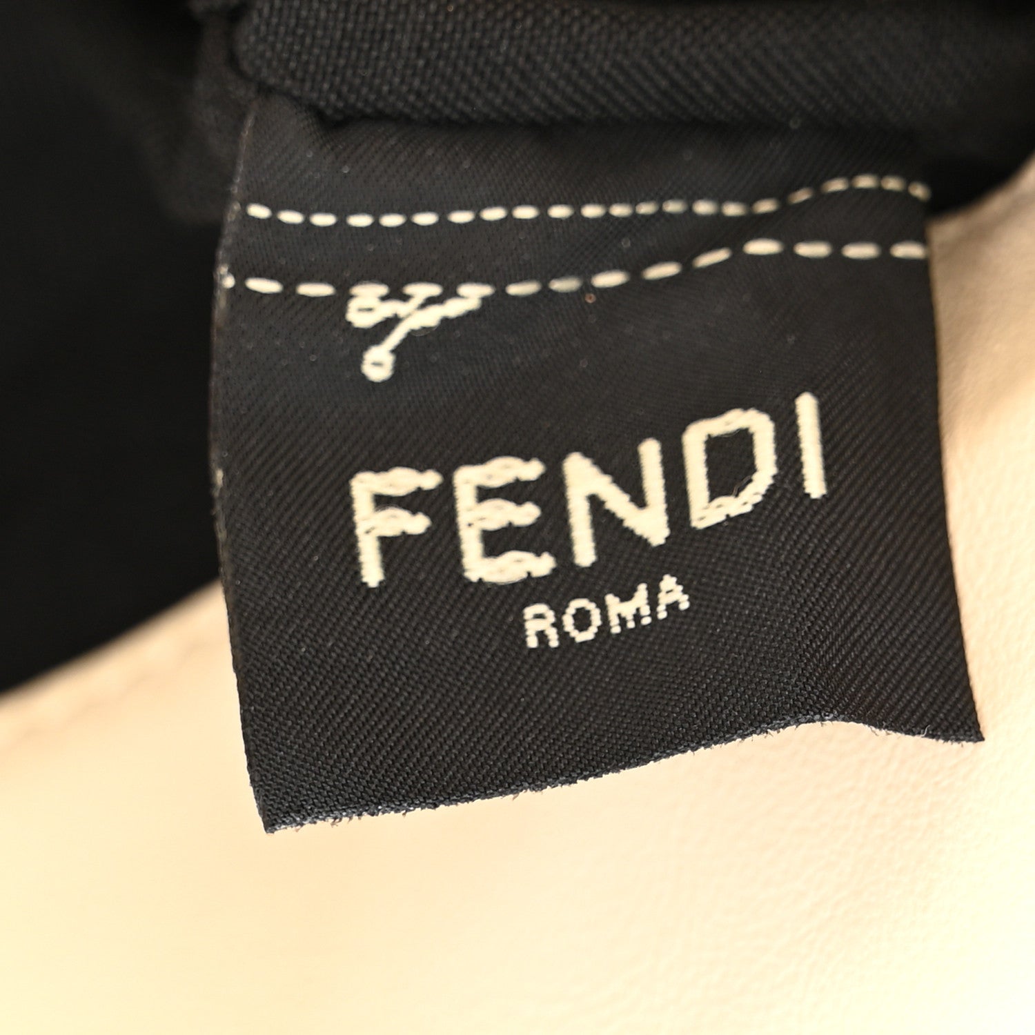 Fendi Vitello Grace Matte Bi-Color Easy Baguette Uovo Black 10 of 13