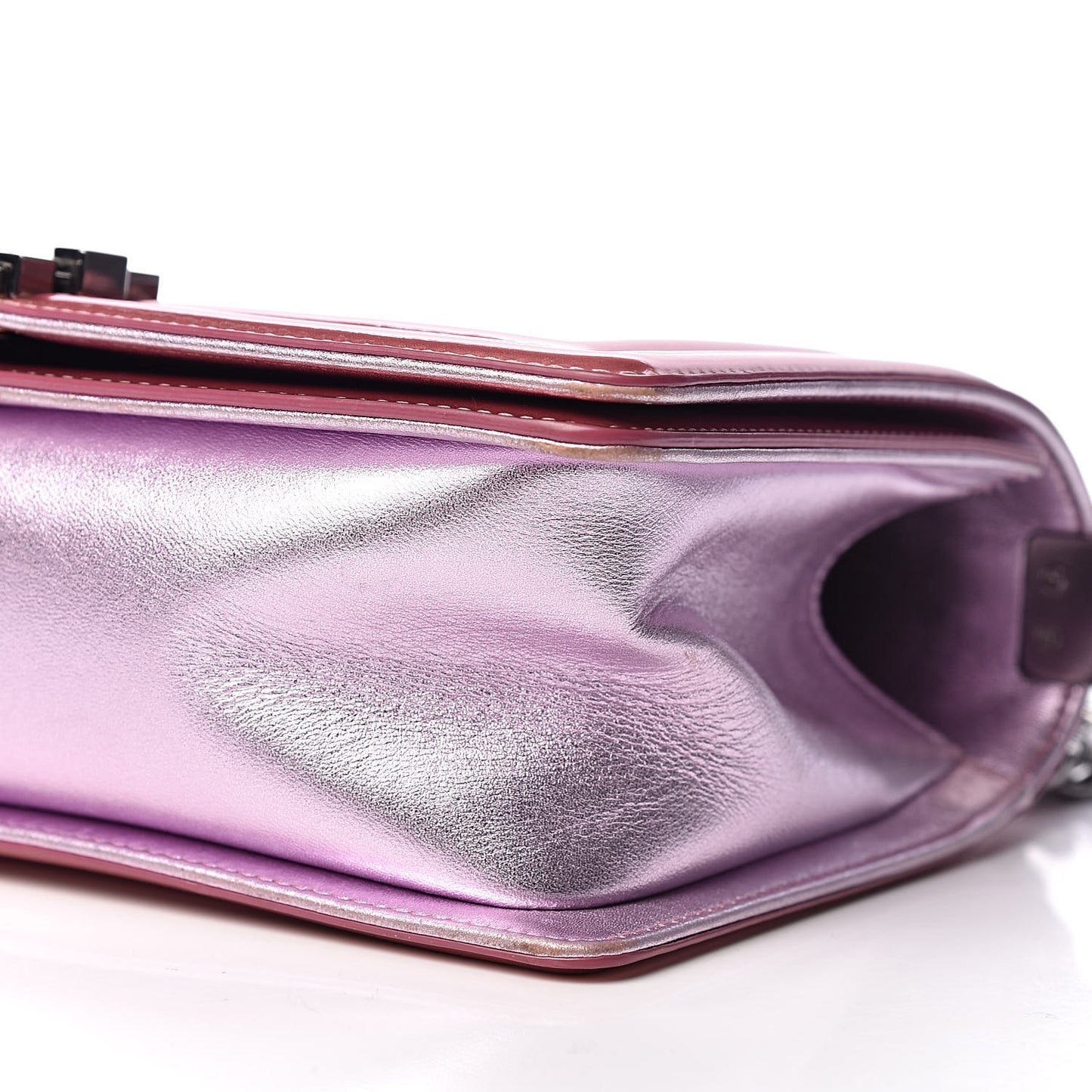Metallic Patent Calfskin Quilted Medium Boy Flap Light Pink