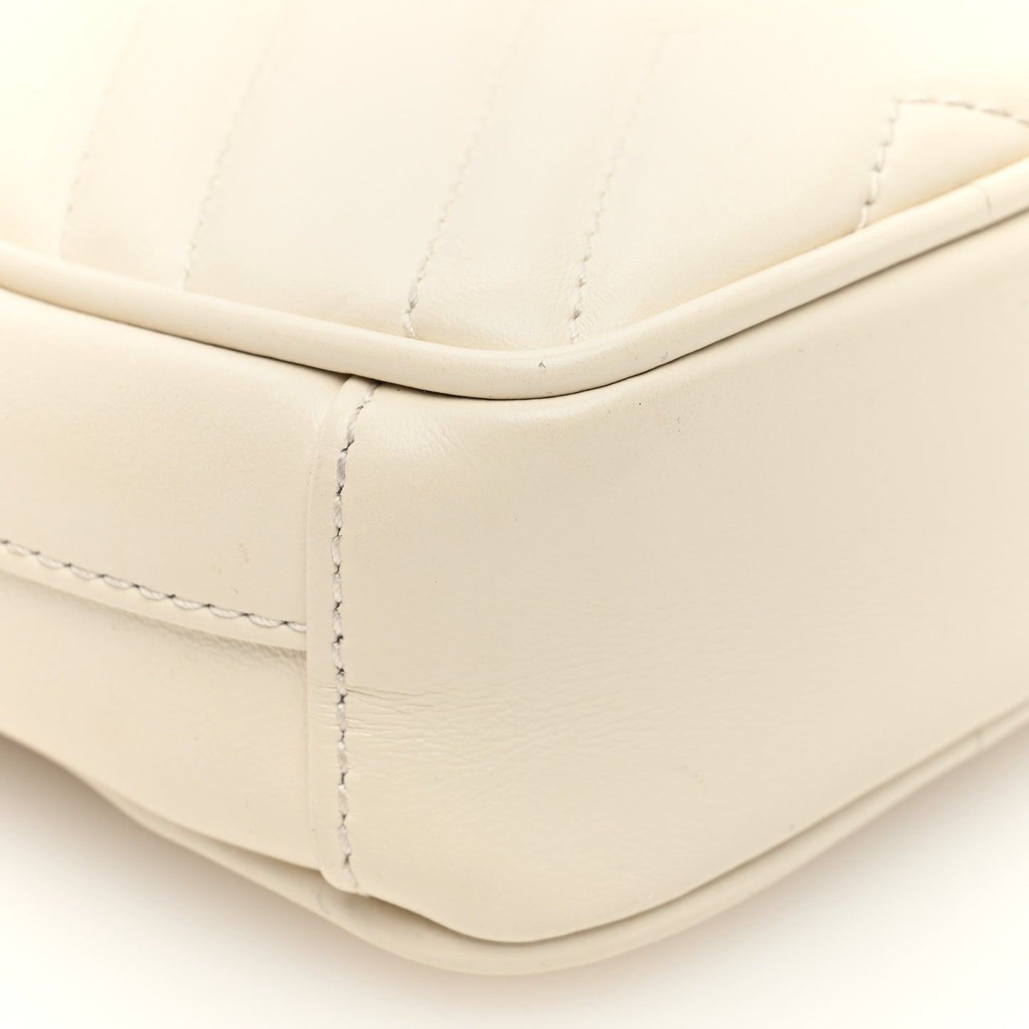 Calfskin Matelasse Mini GG Marmont Crossbody Bag White