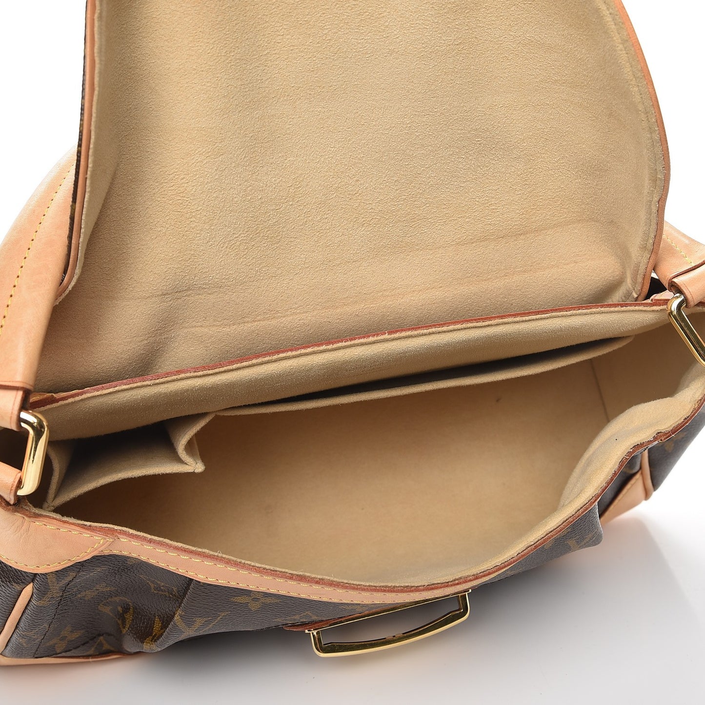 Monogram Beverly MM