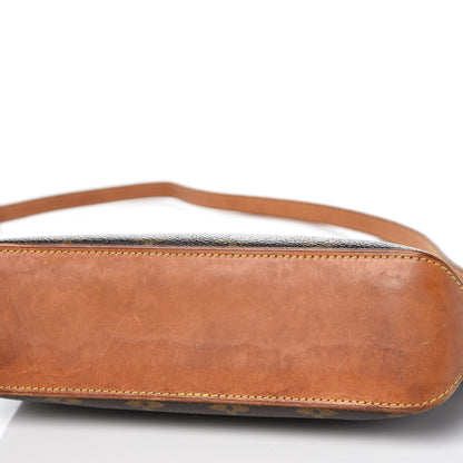 Louis Vuitton Monogram Trotteur 9 of 12