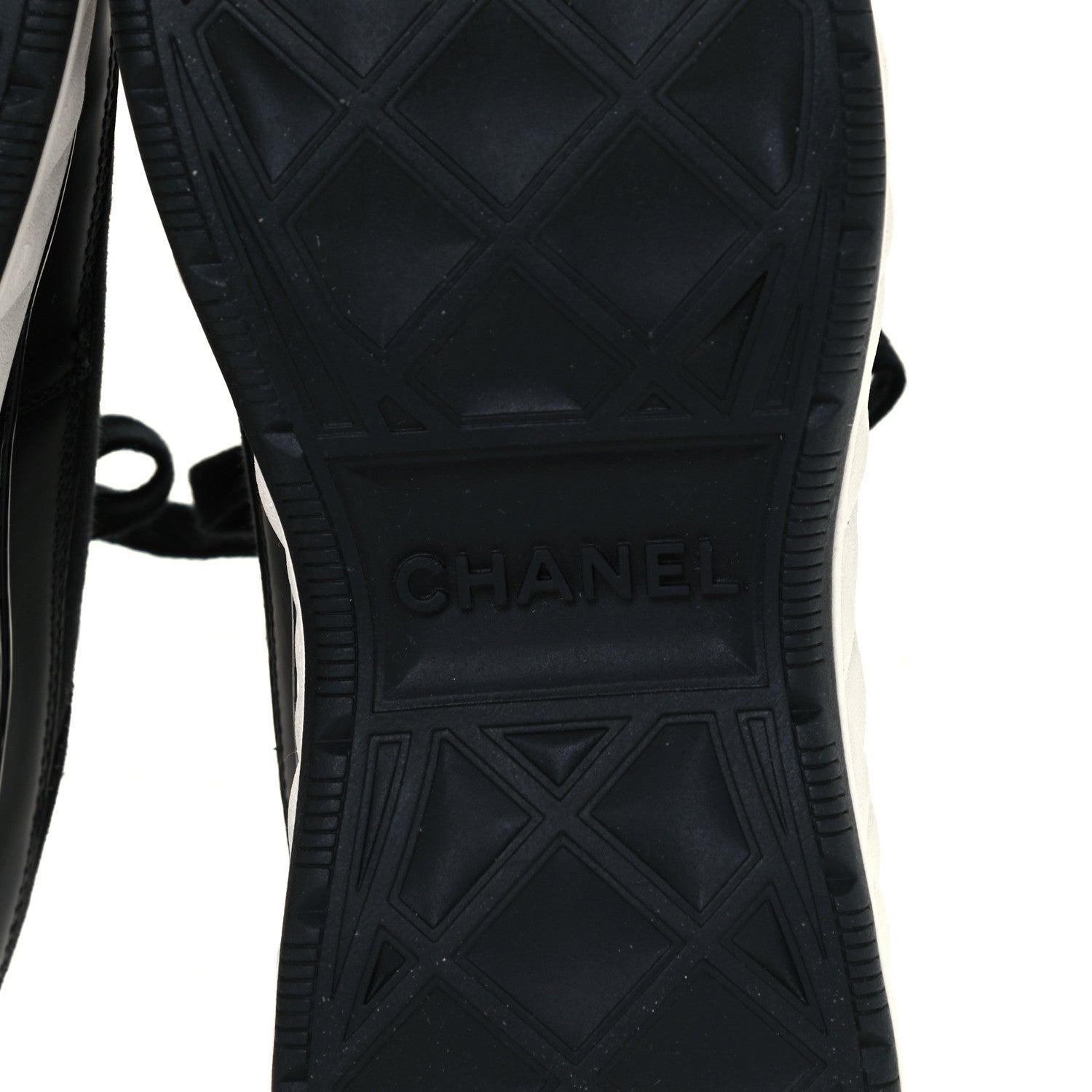 Chanel Velvet Calfskin Mixed Fibers CC Sneakers 37 Black 8 of 11