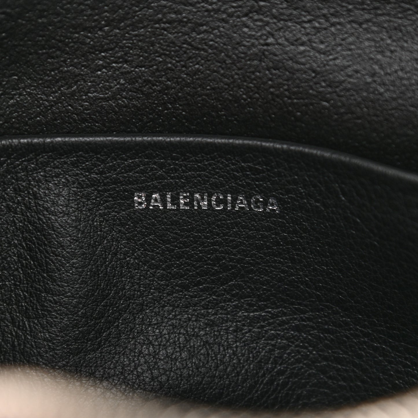Smooth Calfskin Logo S Everyday Camera Bag Gris Fossile White