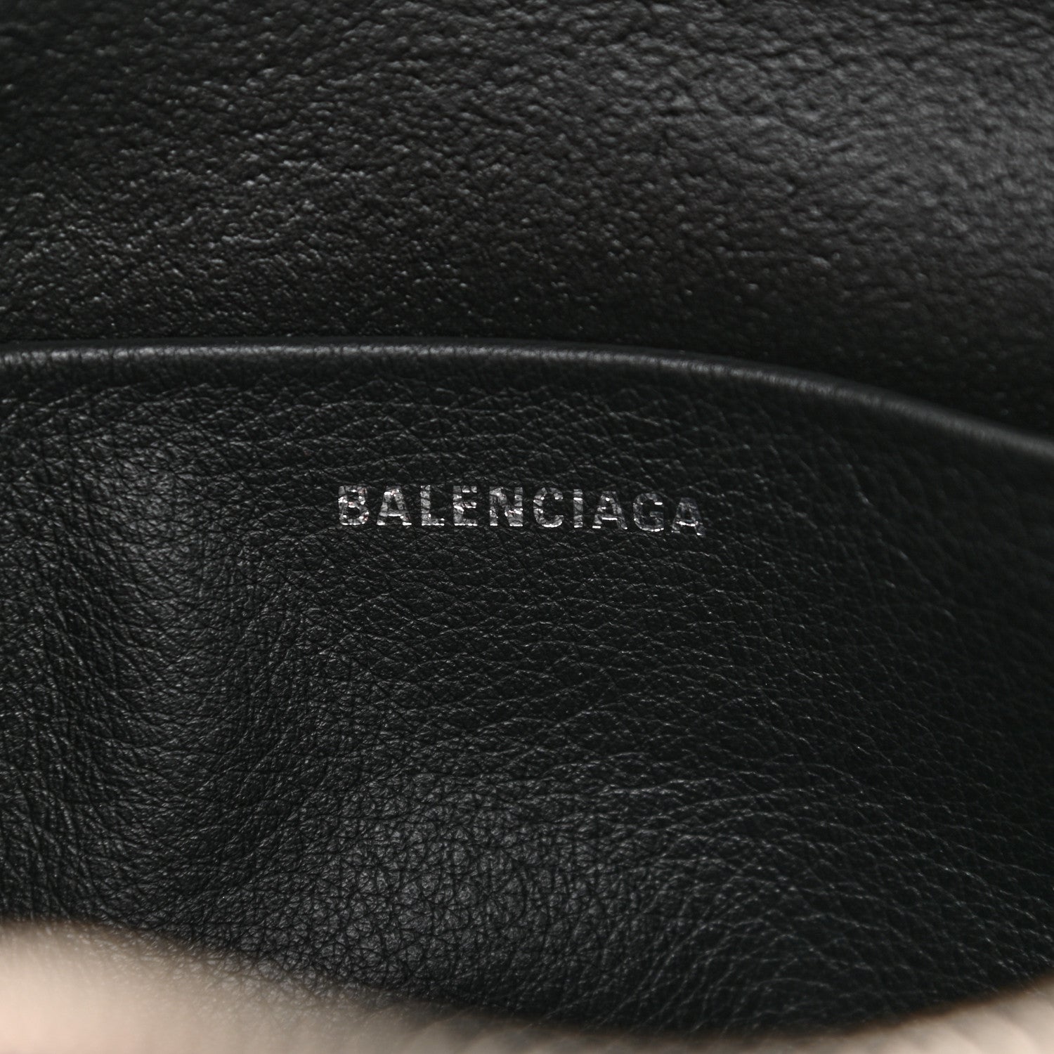 Balenciaga Smooth Calfskin Logo S Everyday Camera Bag Gris Fossile White 6 of 11
