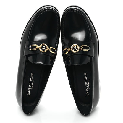 Louis Vuitton Glazed Calfskin Chess Flat Loafer 40 Black 2 of 9