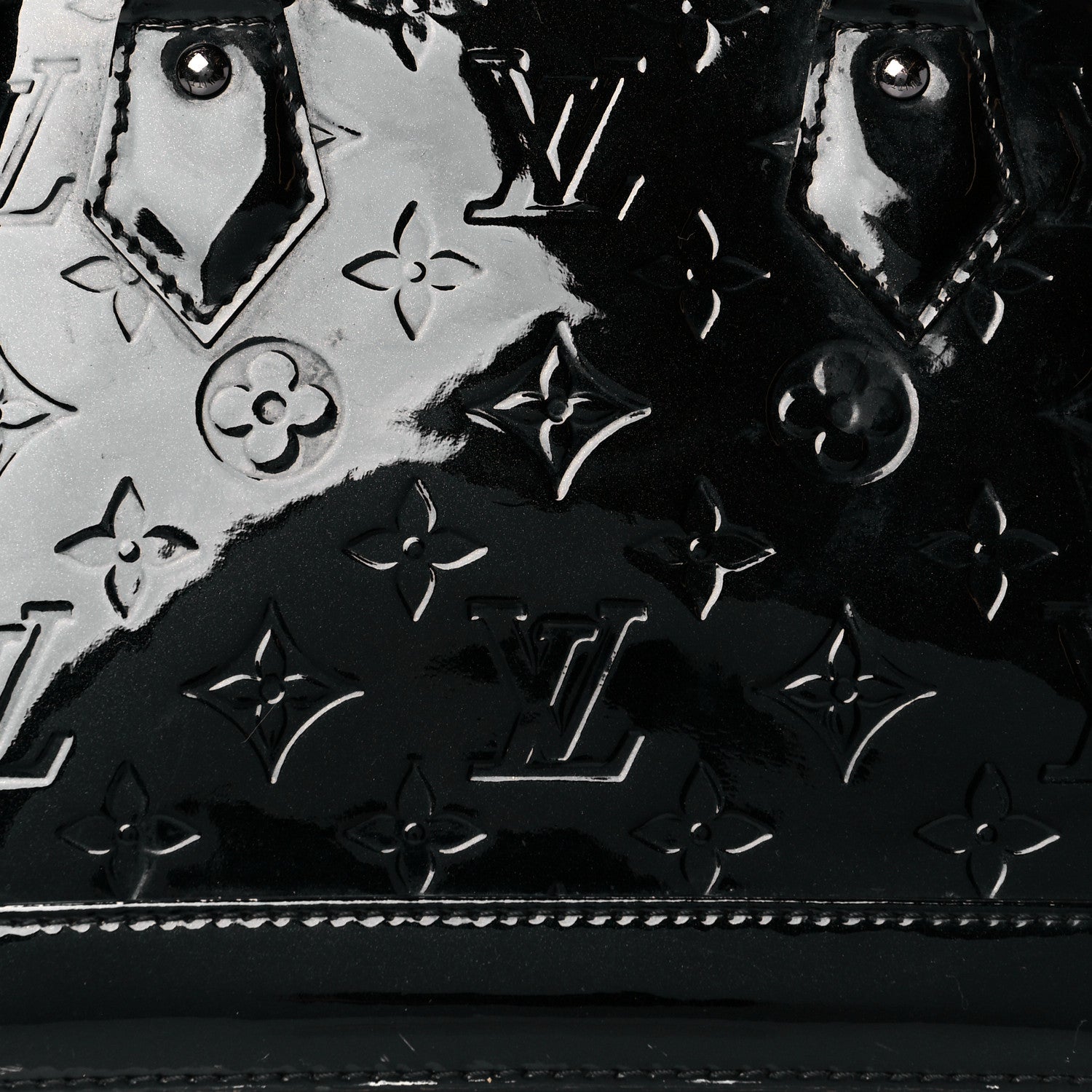 Louis Vuitton Vernis Alma BB Noir Magnetique 9 of 18