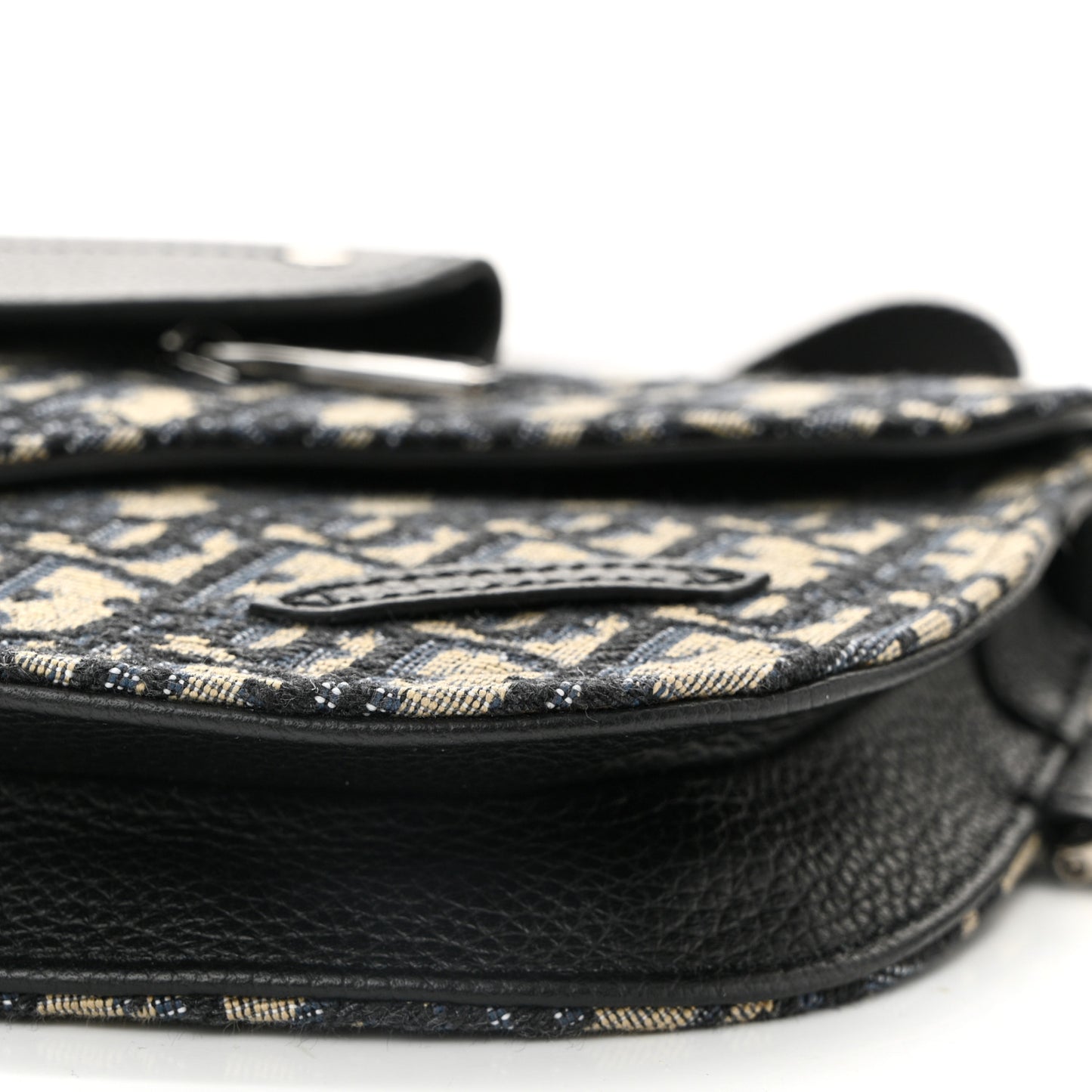Oblique Saddle Messenger Pouch Beige Black