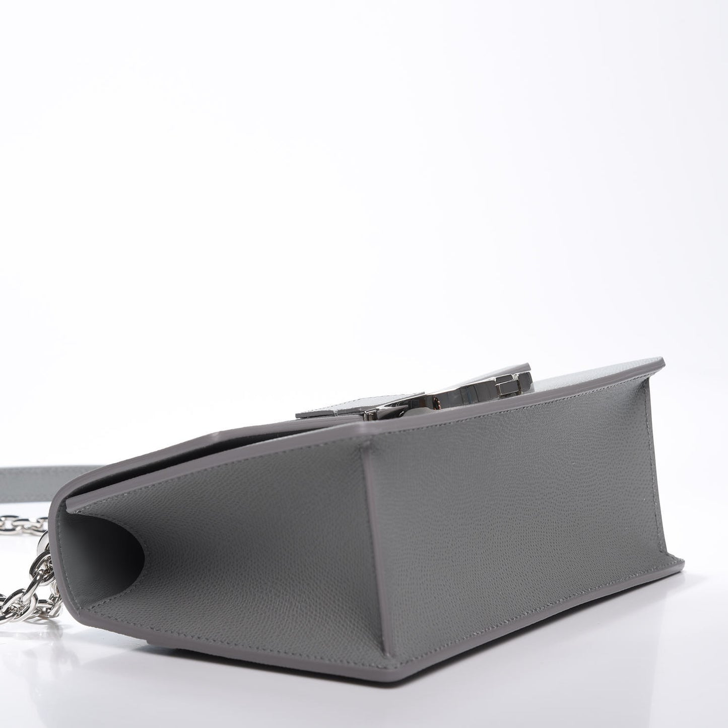 Grained Calfskin 30 Montaigne Chain Flap Bag Grey