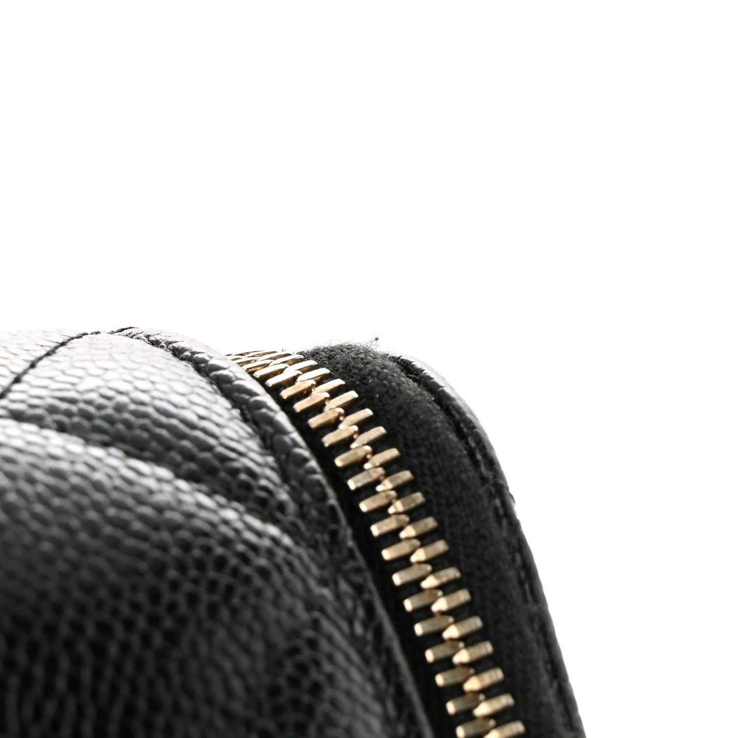 Shiny Caviar Quilted Pick Me Up Vanity Case Black