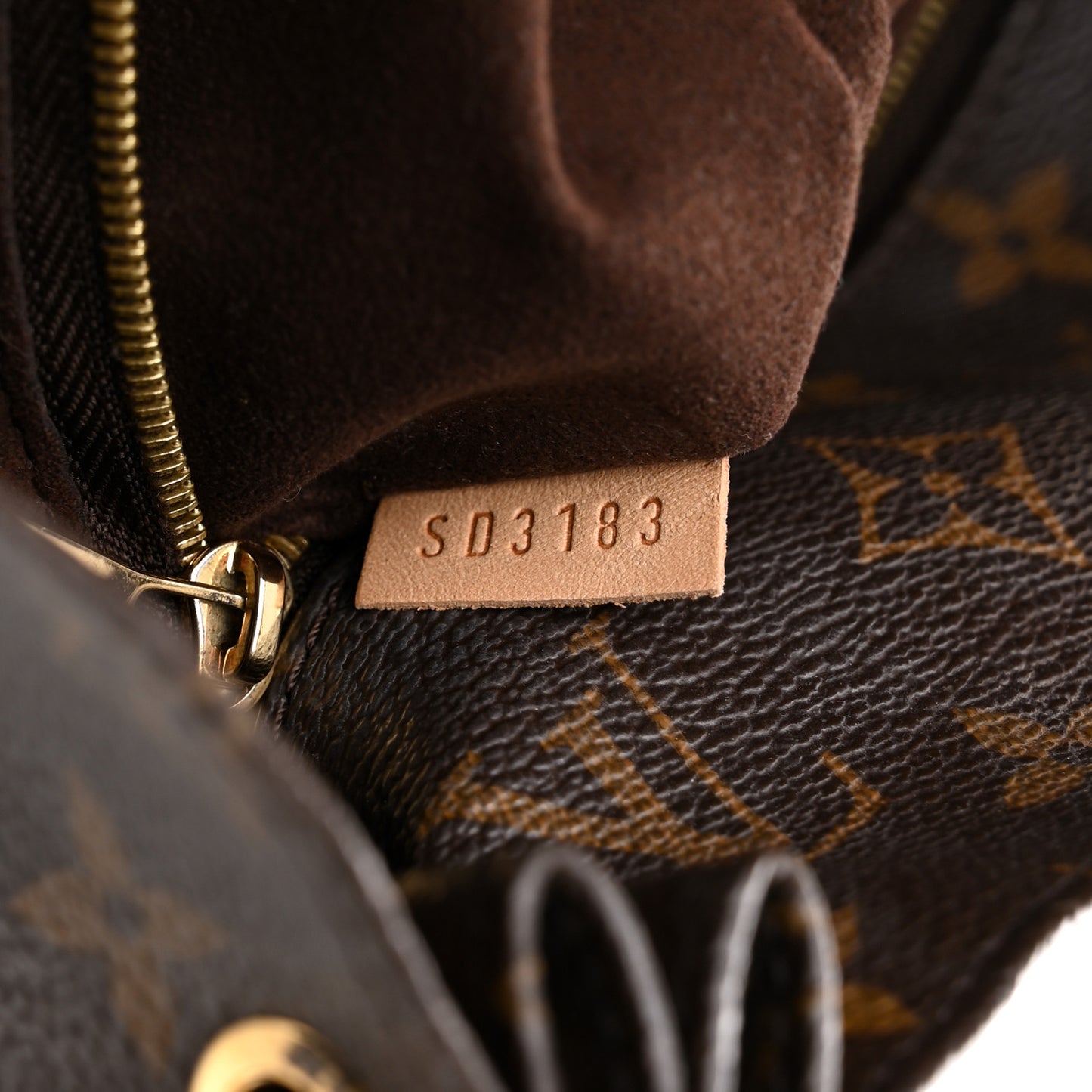 Monogram Metis