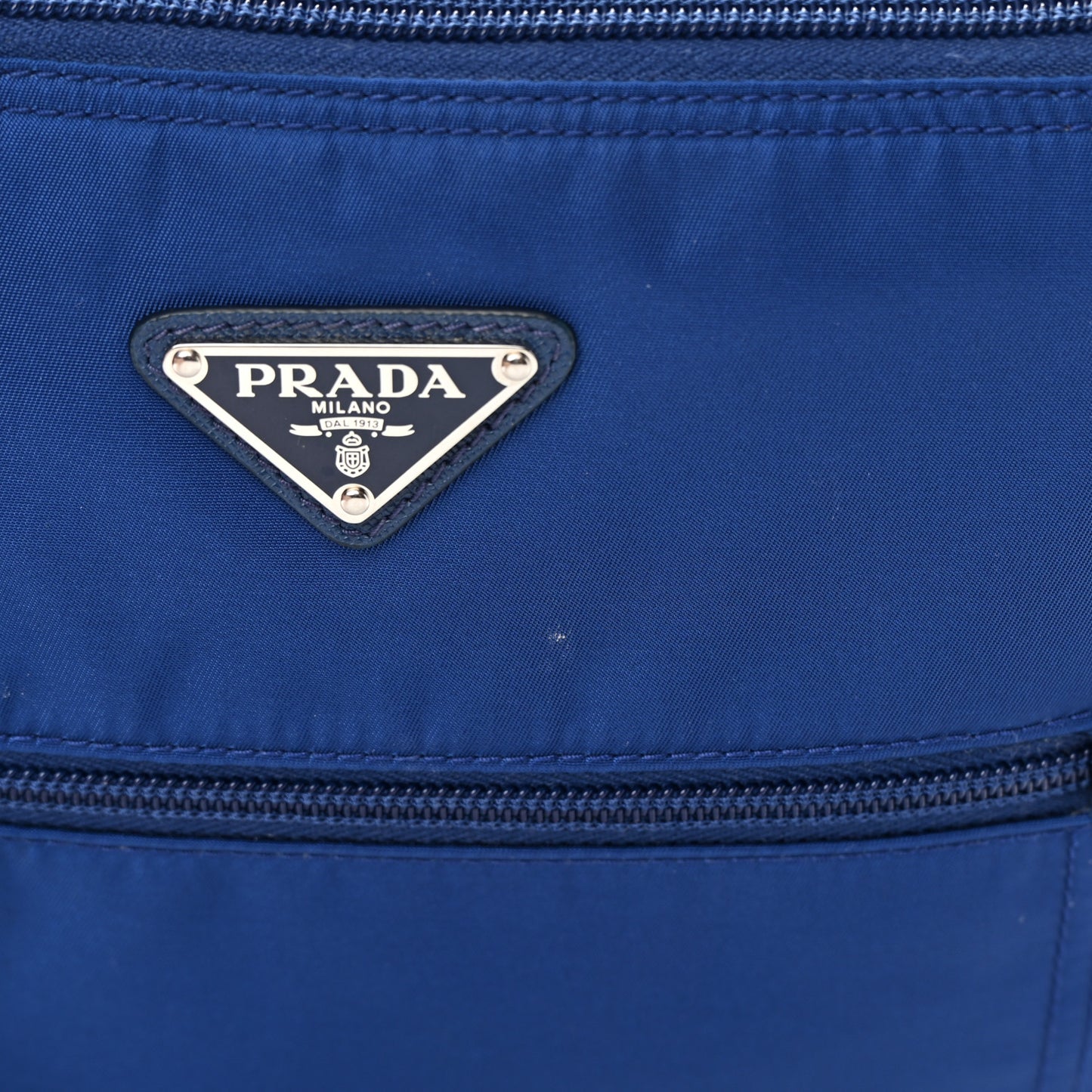 Tessuto Nylon Saffiano Flat Messenger Bag Bluette