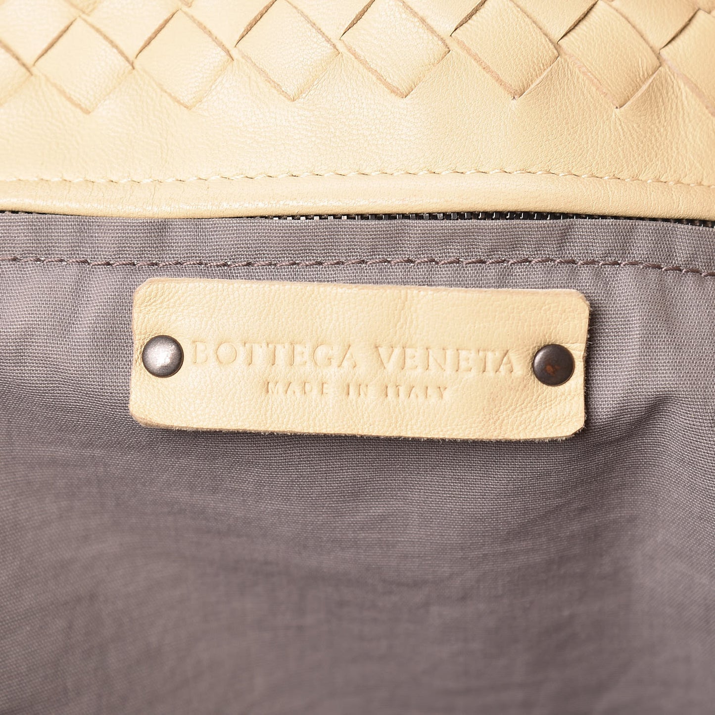 Nappa Intrecciato Large Capri Tote Banane