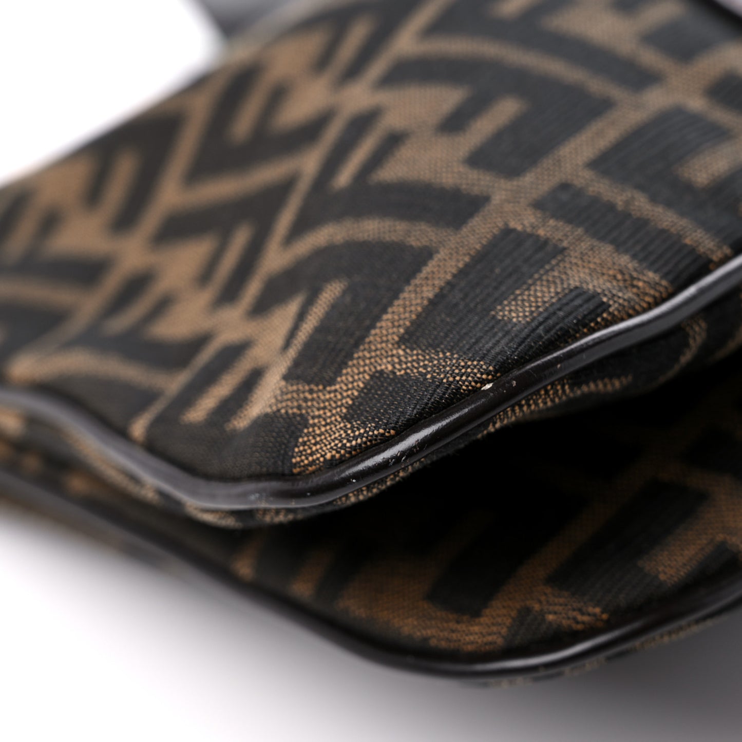 Zucca Buckle Shoulder Bag Tobacco