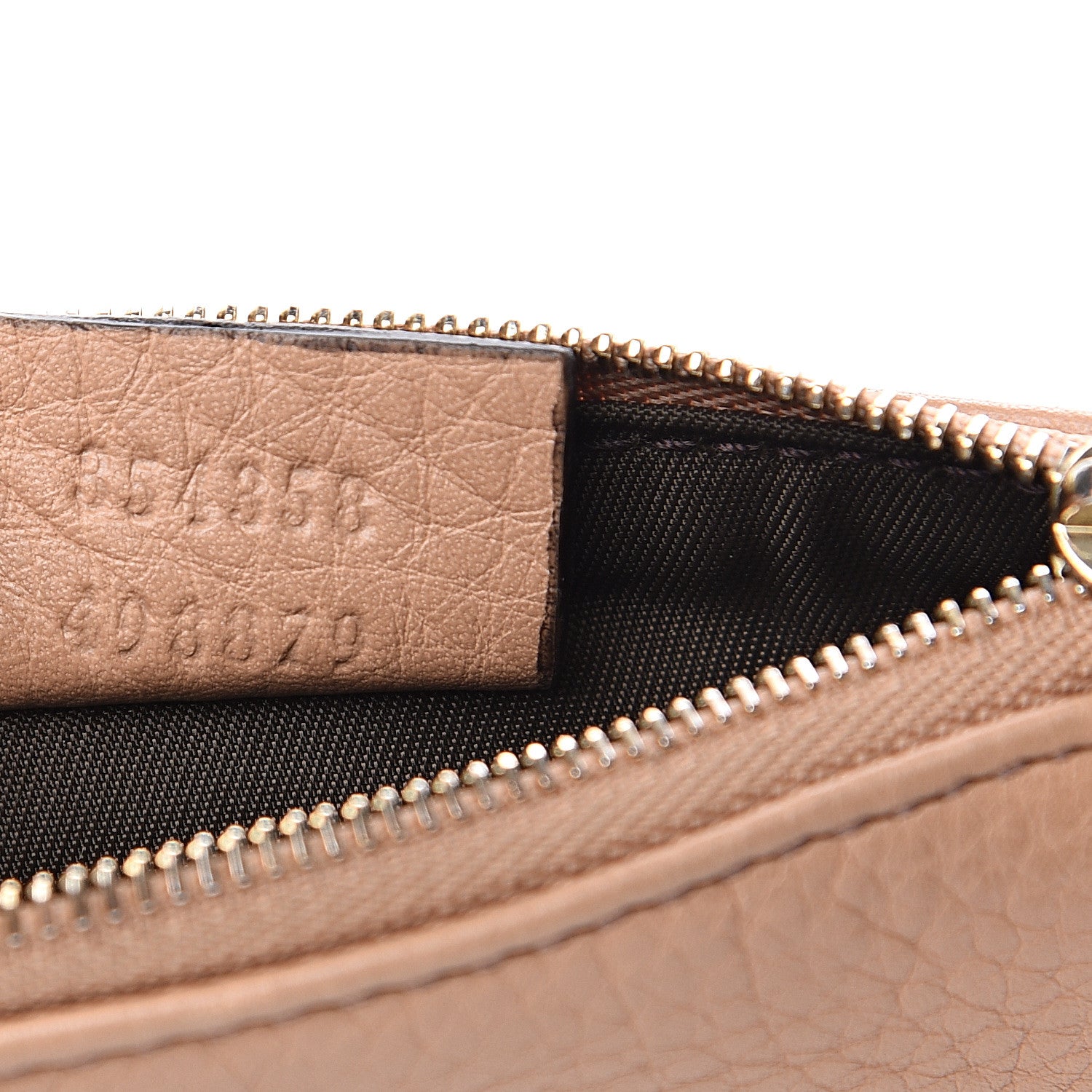Gucci Pebbled Calfskin Soho Key Case Camelia 6 of 8