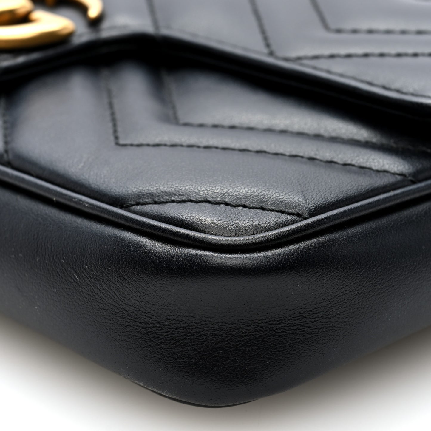 Calfskin Matelasse Mini GG Marmont Shoulder Bag With Case Black White