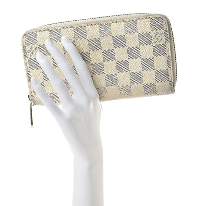 Louis Vuitton Damier Azur Zippy Wallet 2 of 17