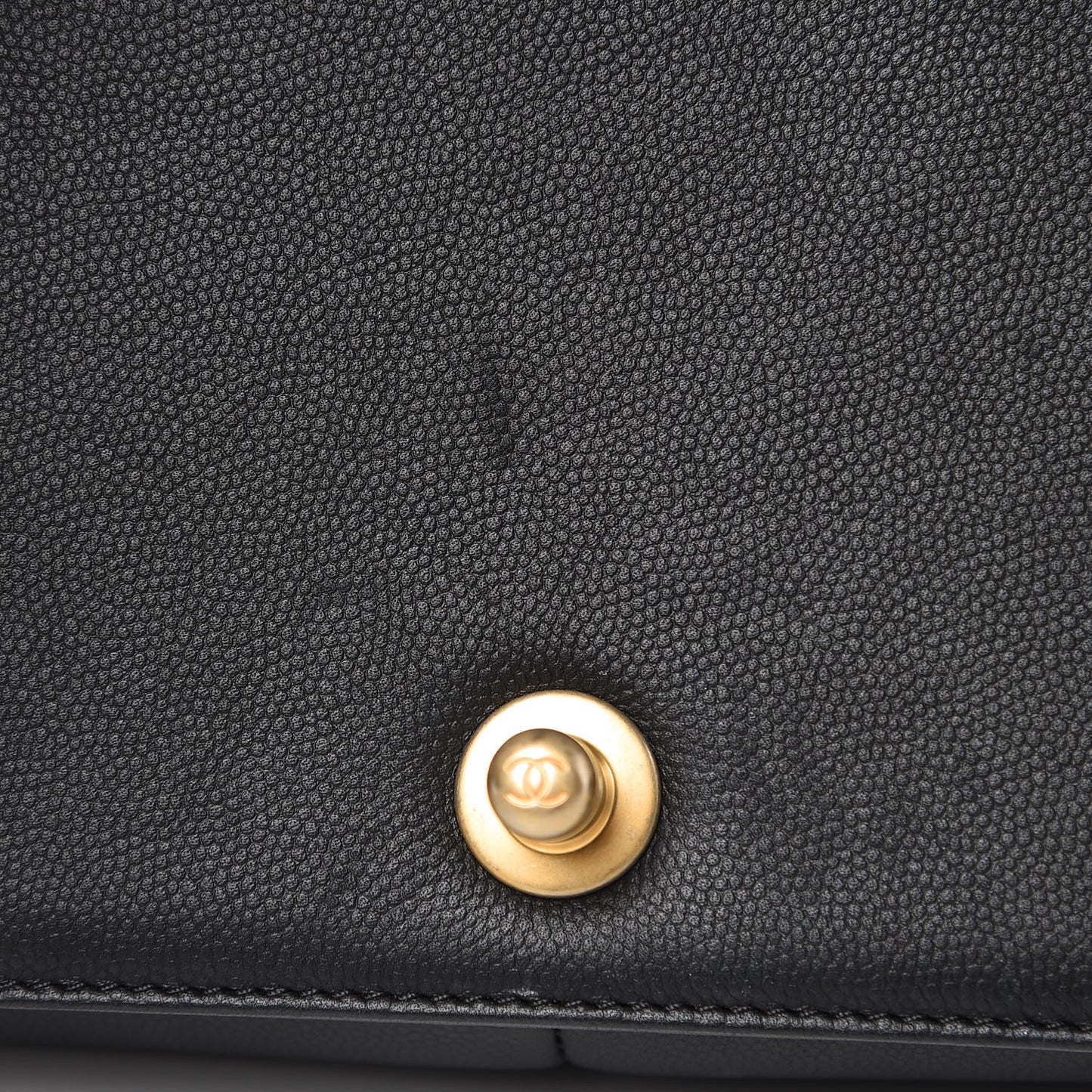 Caviar Quilted New Medium Boy Flap Black