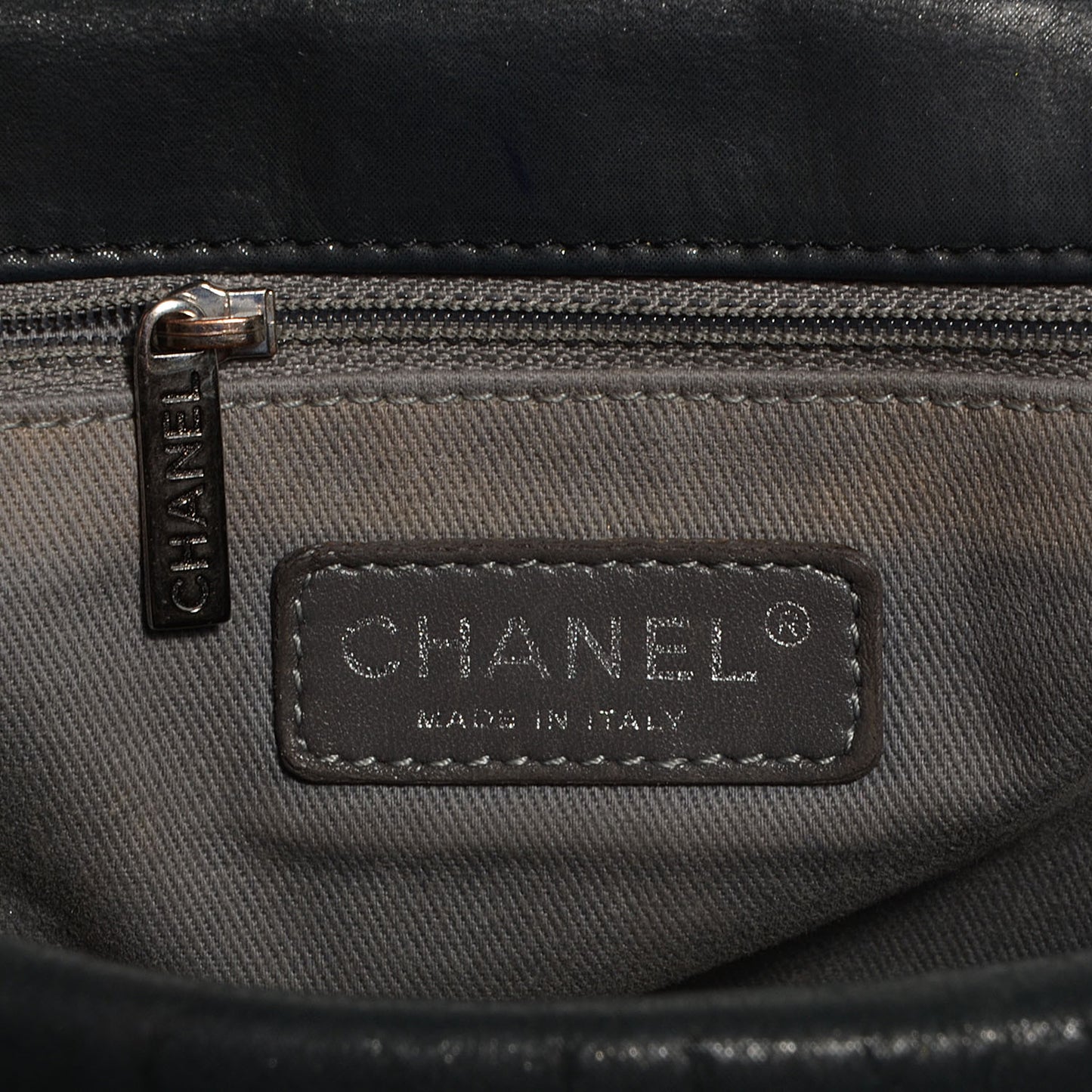 Iridescent Calfskin Glint Accordion Flap Black
