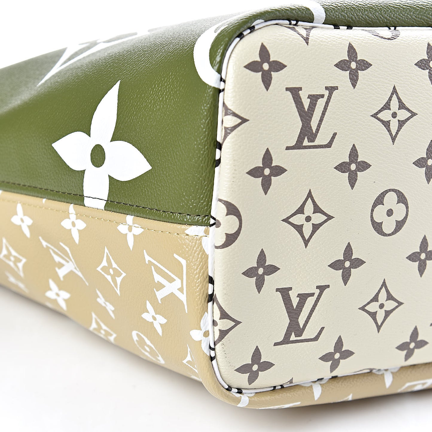 Monogram Giant Neverfull MM Kaki