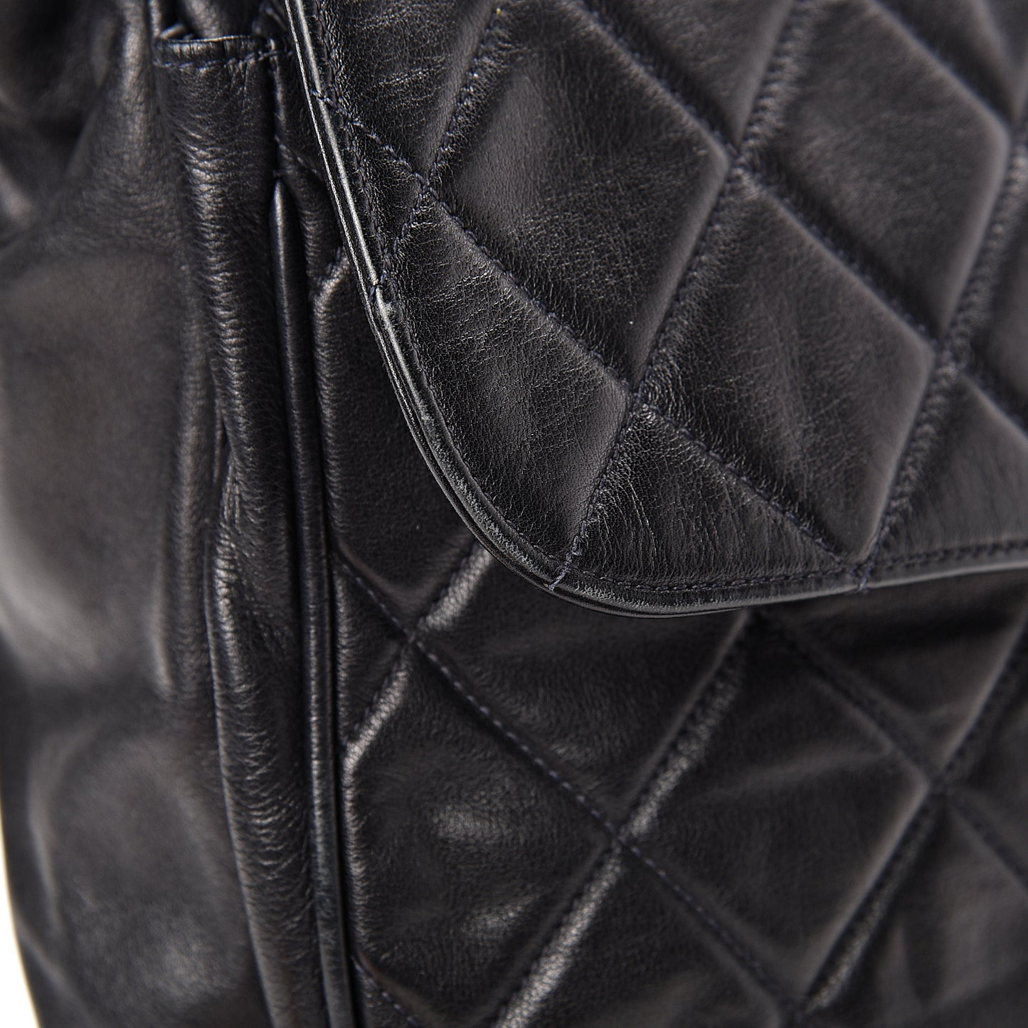 Lambskin Quilted CC Shoulder Bag Navy