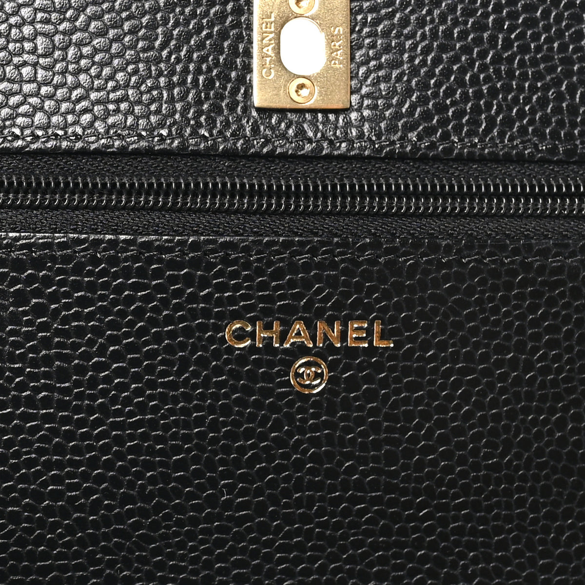 Caviar Quilted CC Turnlock Wallet On Chain WOC Black