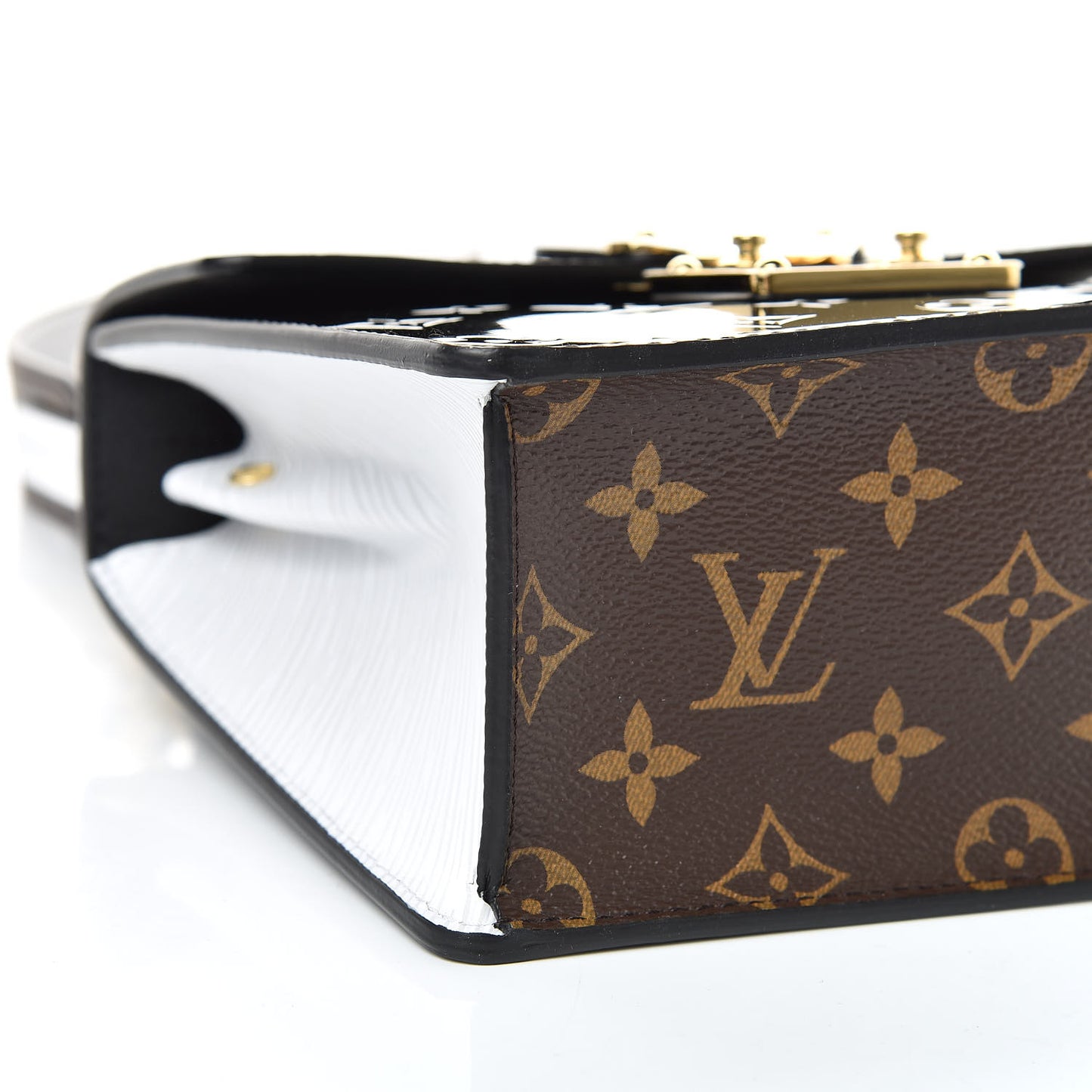 Vernis Epi Monogram Spring Street Black