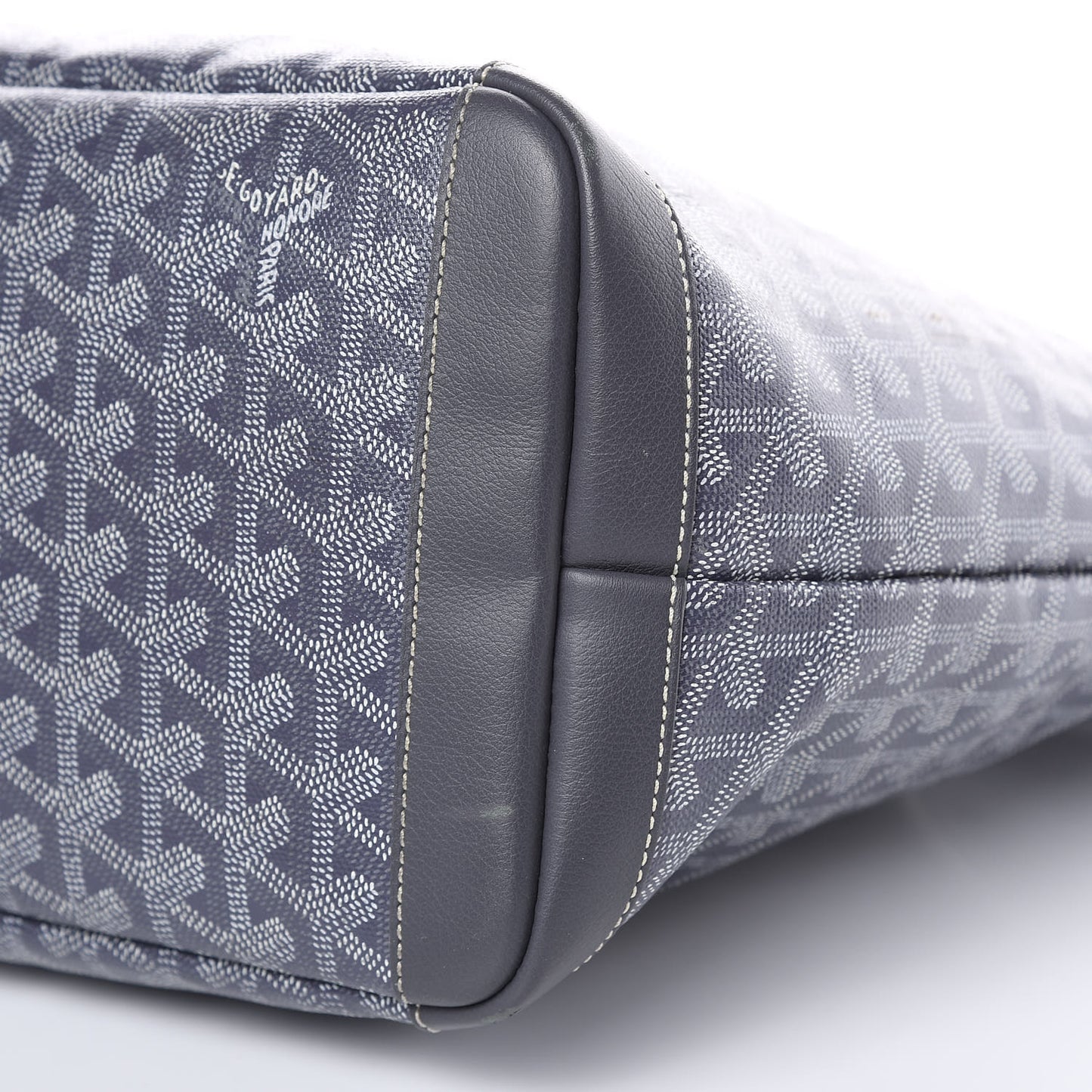Goyardine Artois MM Grey