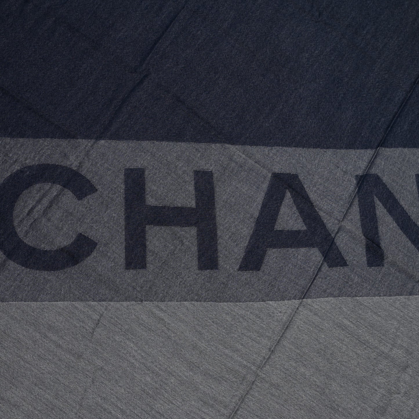 Cashmere CC Logo Stole Navy Grey