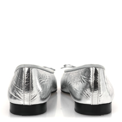 Chanel Laminated Crumpled Lambskin Grosgrain Cap Toe CC Ballerina Flats 36.5 Silver Black 5 of 12