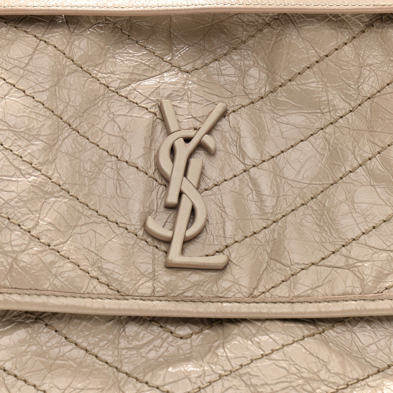 Saint Laurent Crinkled Calfskin Matelasse Monogram Medium Niki Chain Satchel Light Natural 9 of 12