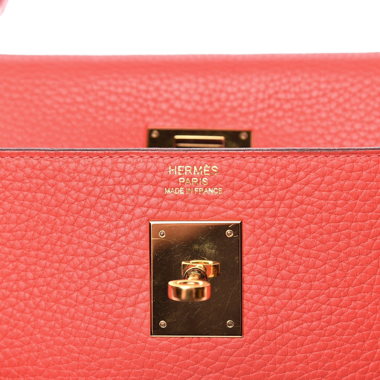 Taurillon Clemence Kelly Retourne 32 Rouge Pivoine
