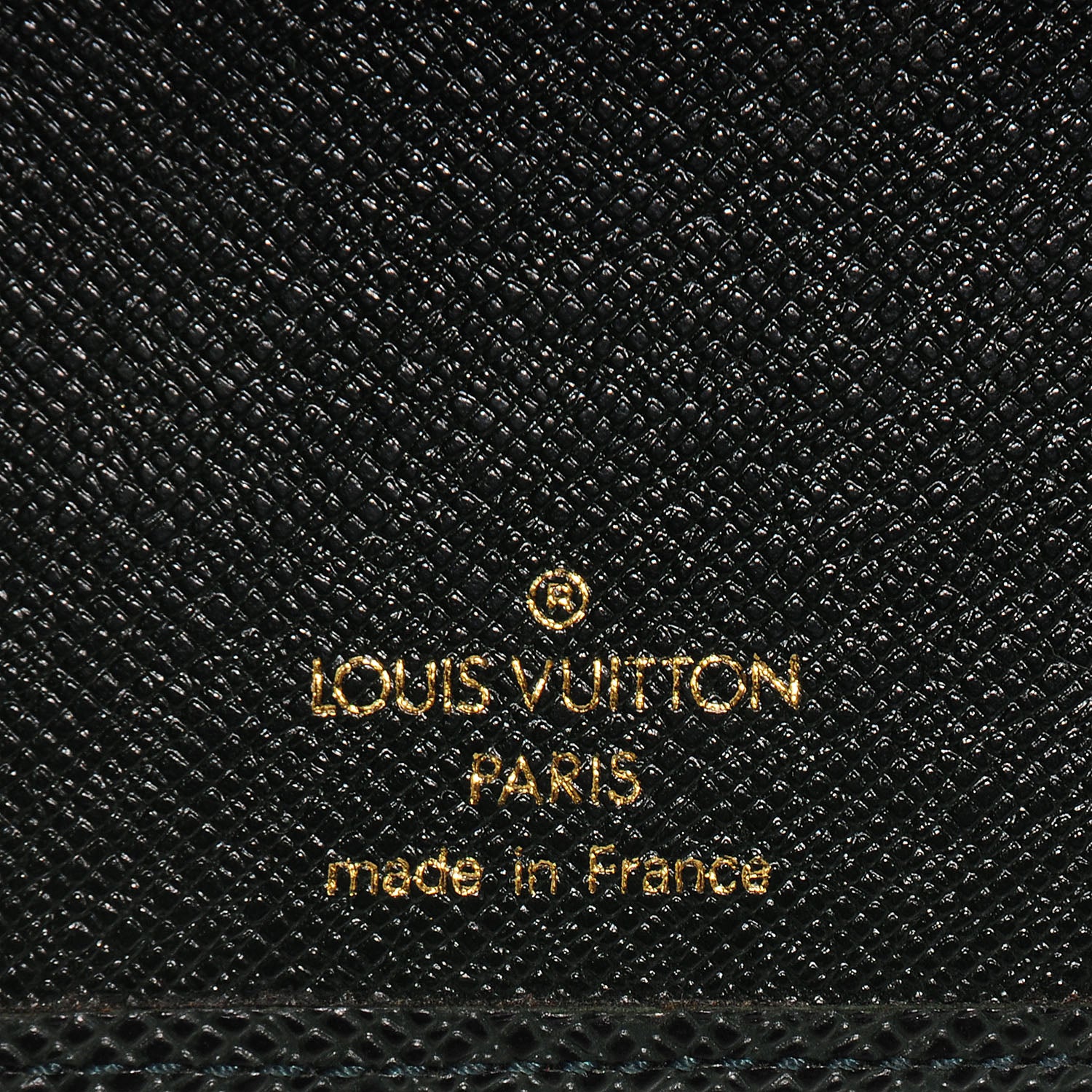Louis Vuitton Taiga Medium Ring Agenda Cover Epicea 6 of 7
