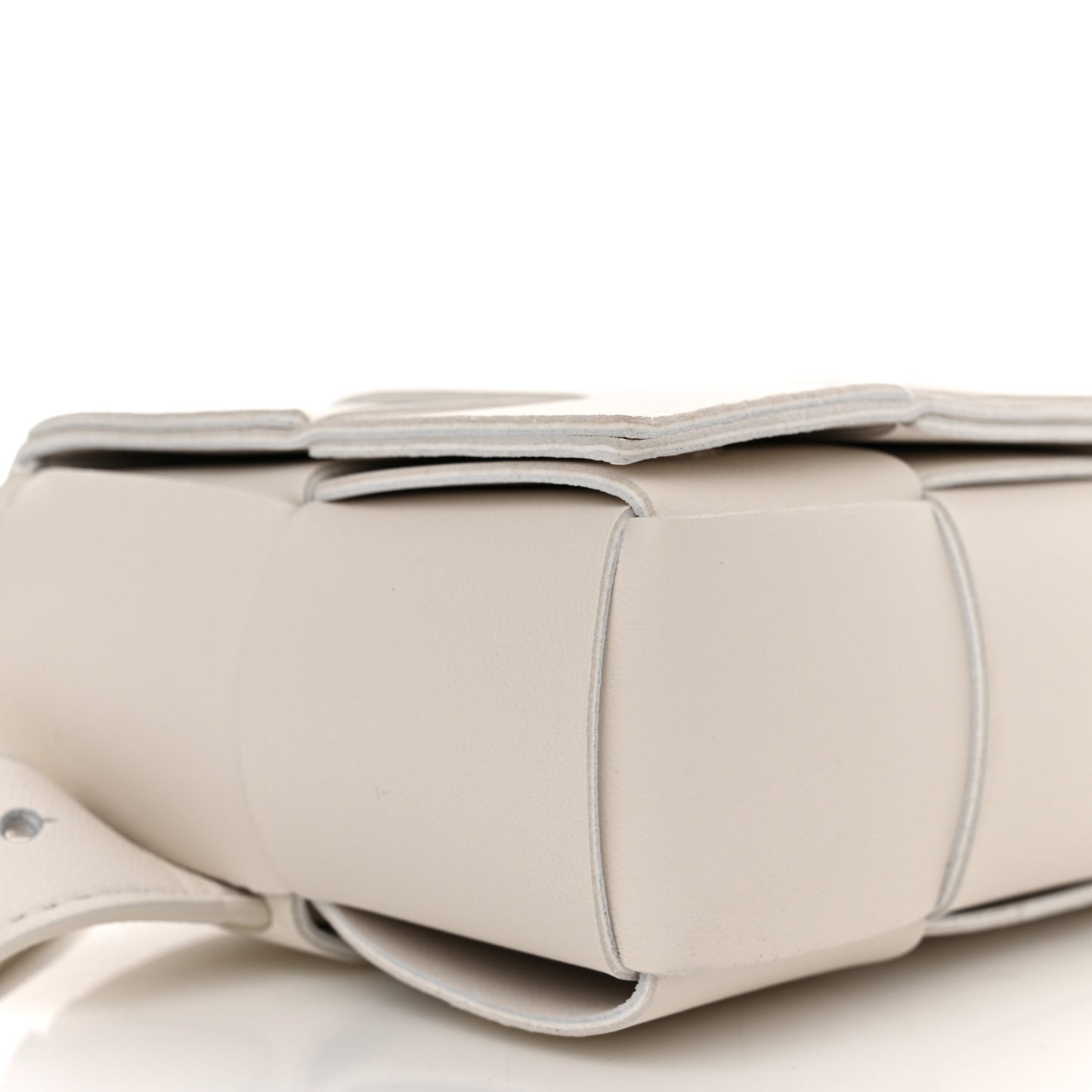 Nappa Maxi Intreccio The Belt Cassette Bag White