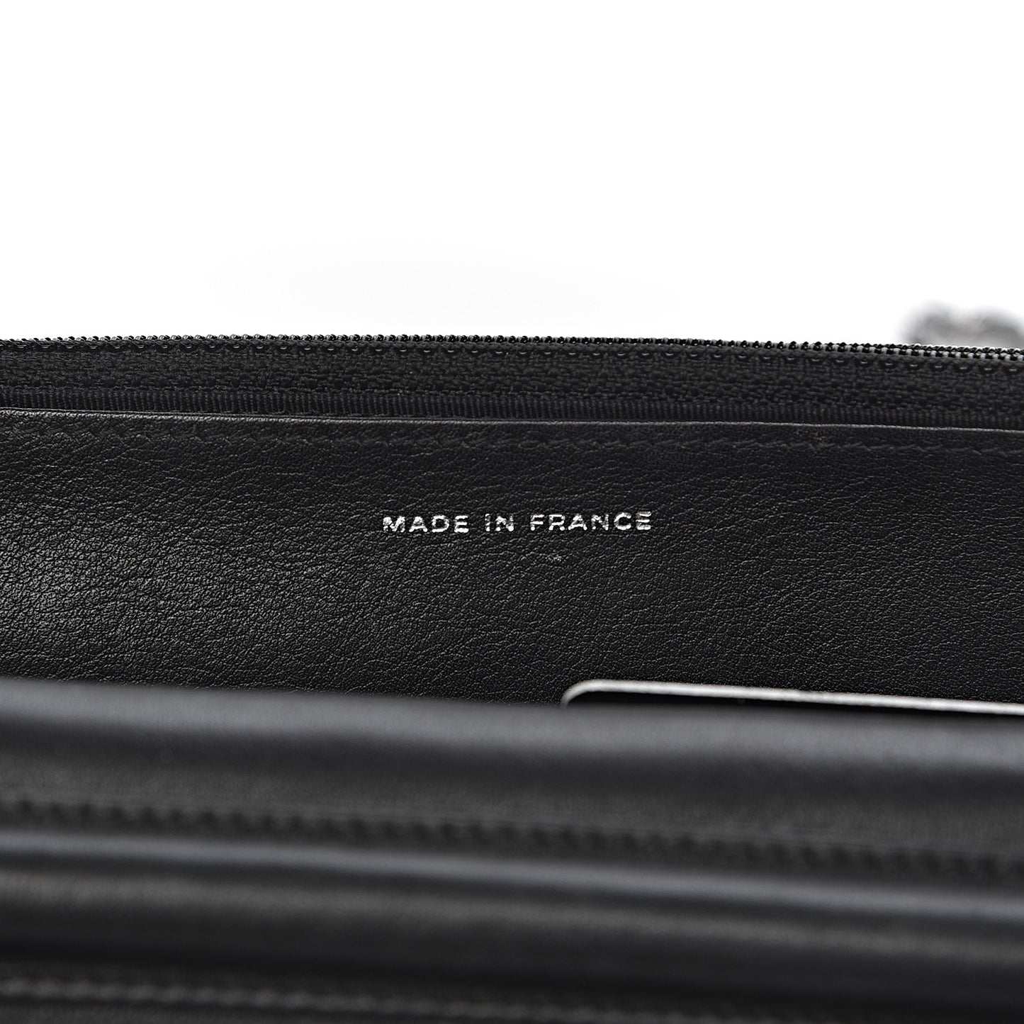 Patent Quilted Wallet On Chain WOC Black