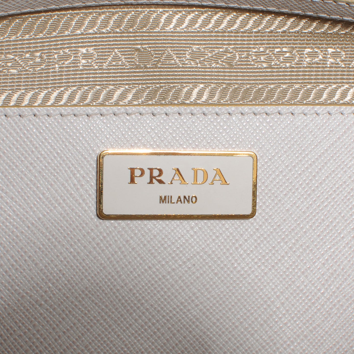 Saffiano Lux Bi-Color Promenade Tote Ginestra White