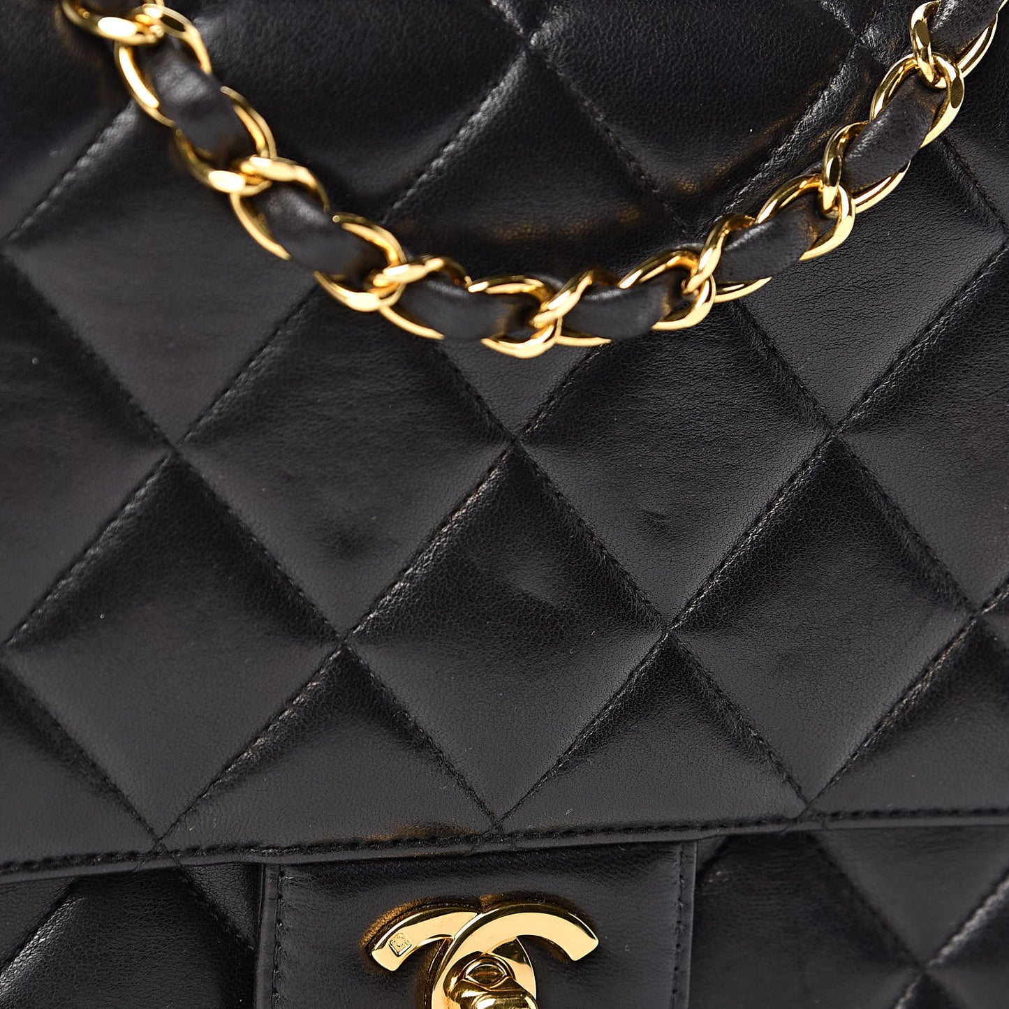 Lambskin Quilted Medium Single Flap Black