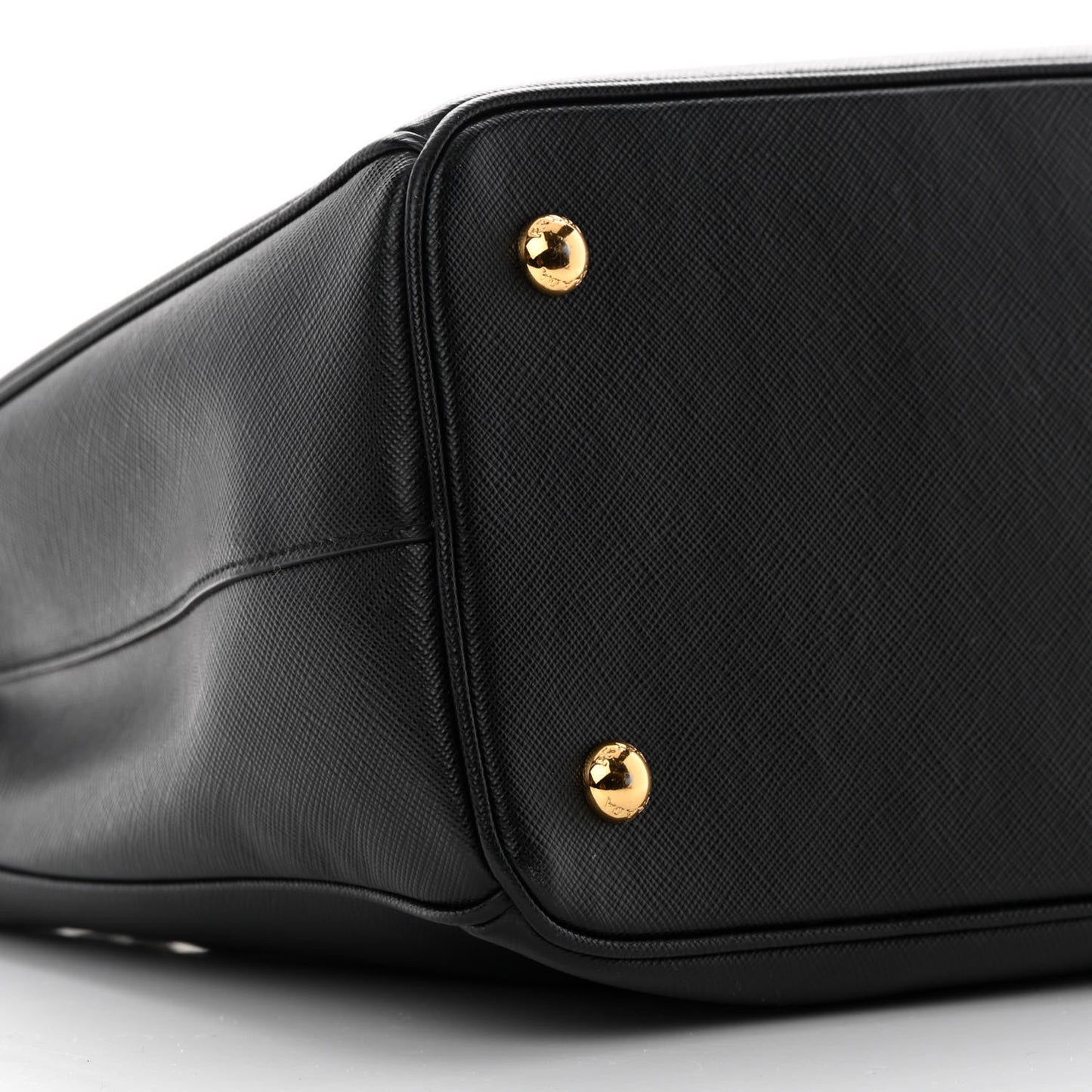 Saffiano Lux Medium Tote Black