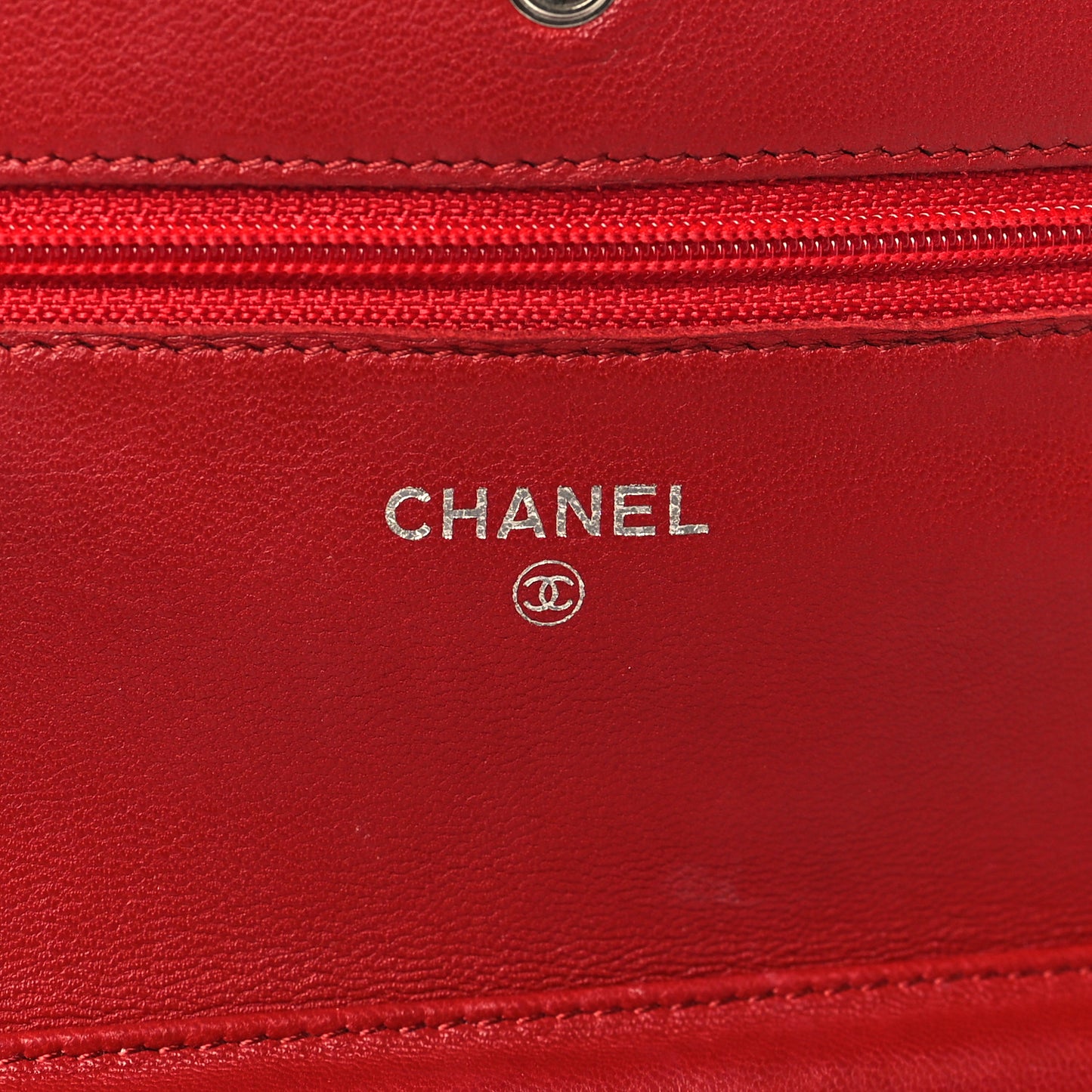Lambskin Quilted Wallet On Chain WOC Red