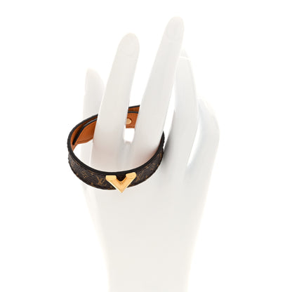 Louis Vuitton Monogram Essential V Bracelet 15 2 of 6