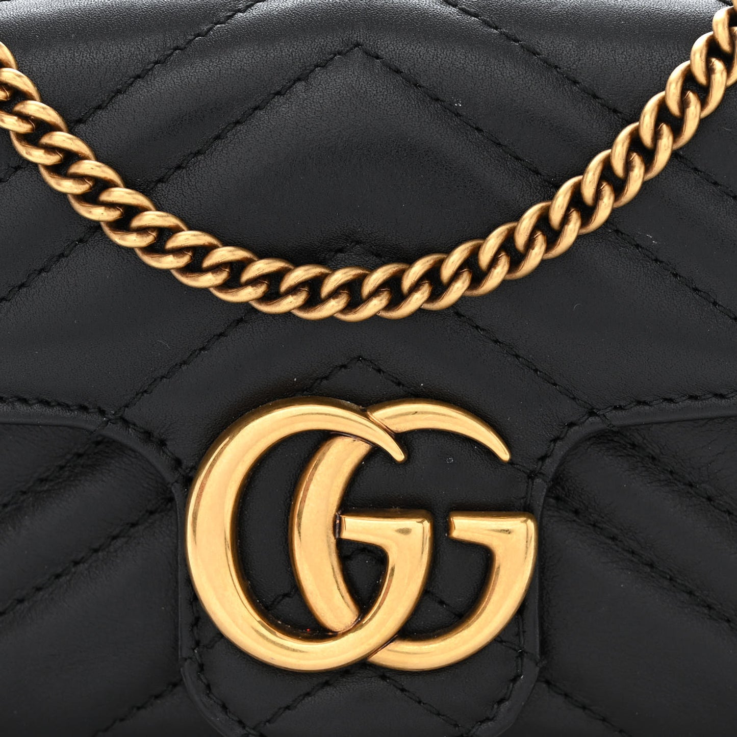 Calfskin Matelasse Super Mini GG Marmont Shoulder Bag Black