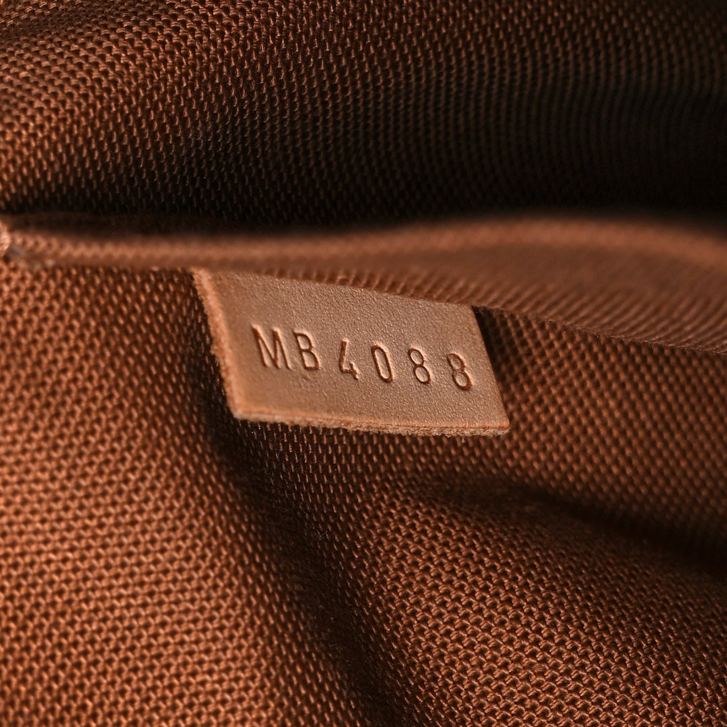 Louis Vuitton Monogram Tivoli GM 7 of 13