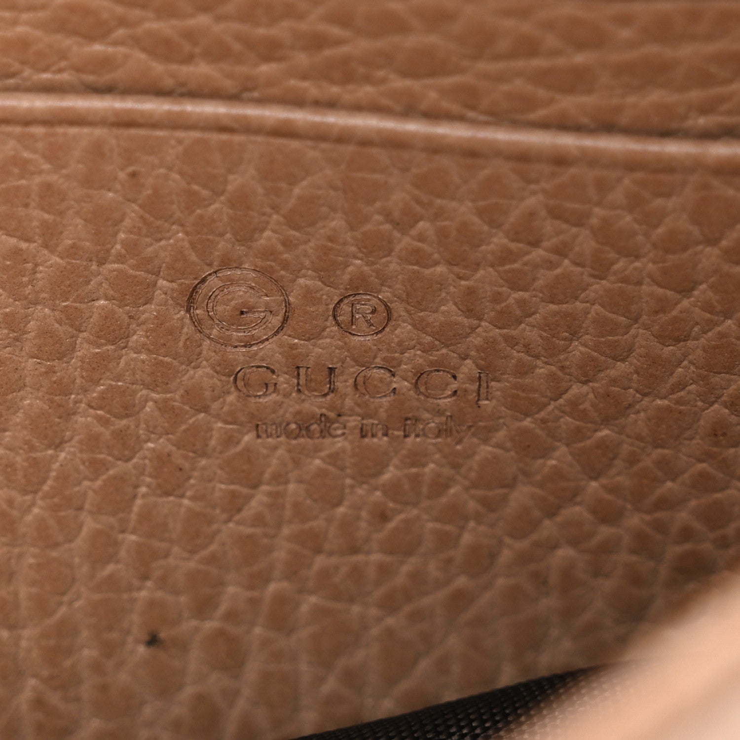 Gucci Dollar Calfskin Interlocking G Chain Wallet Camelia 6 of 11