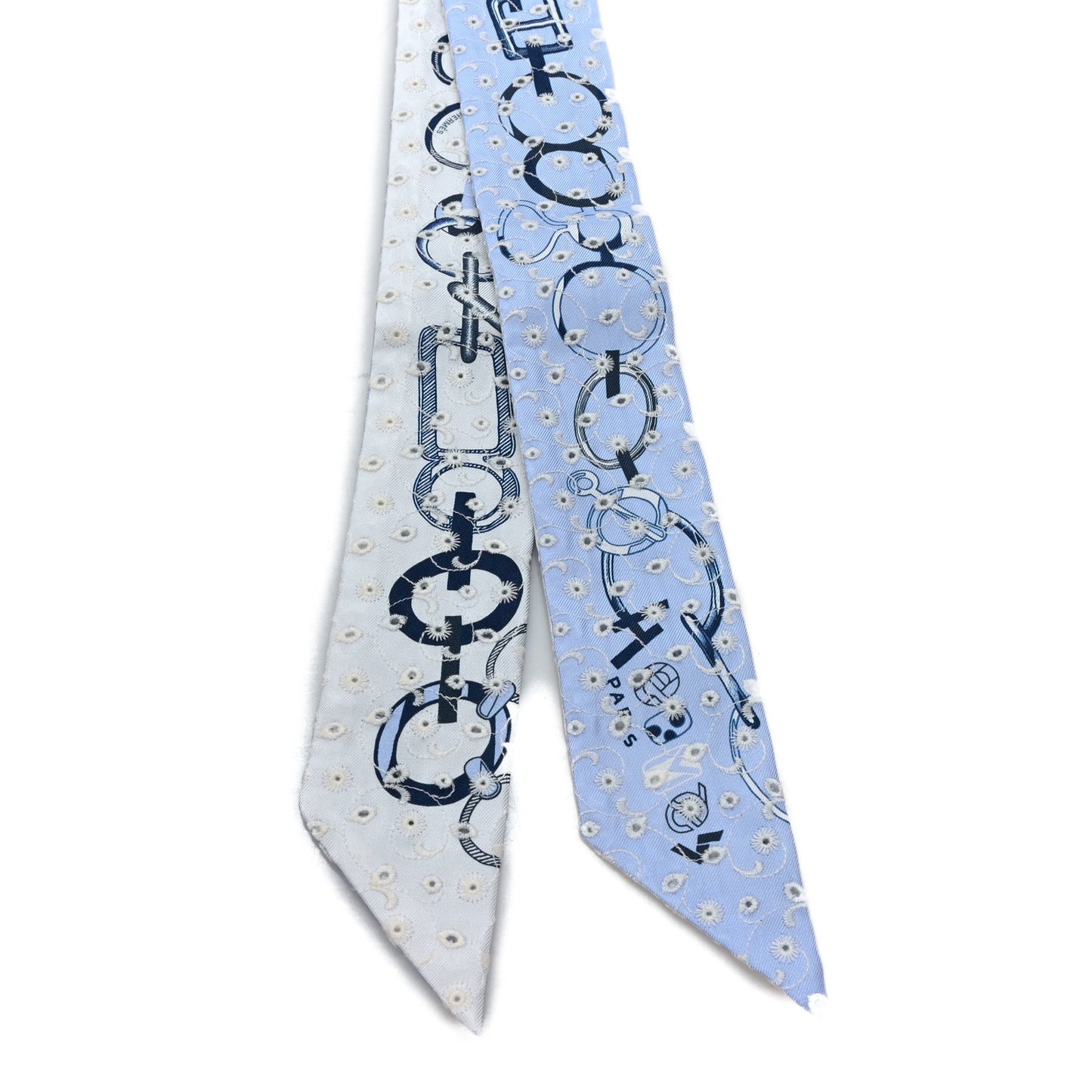 Silk Embroidered Do Re Boucles Broderie Anglaise Twilly  Bleu White Marine