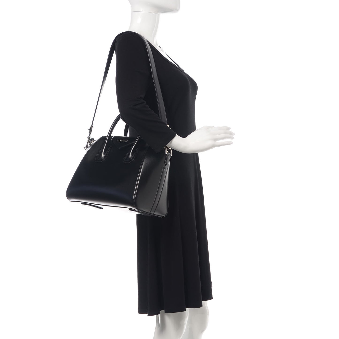 Shiny Lord Calfskin Small Antigona Black