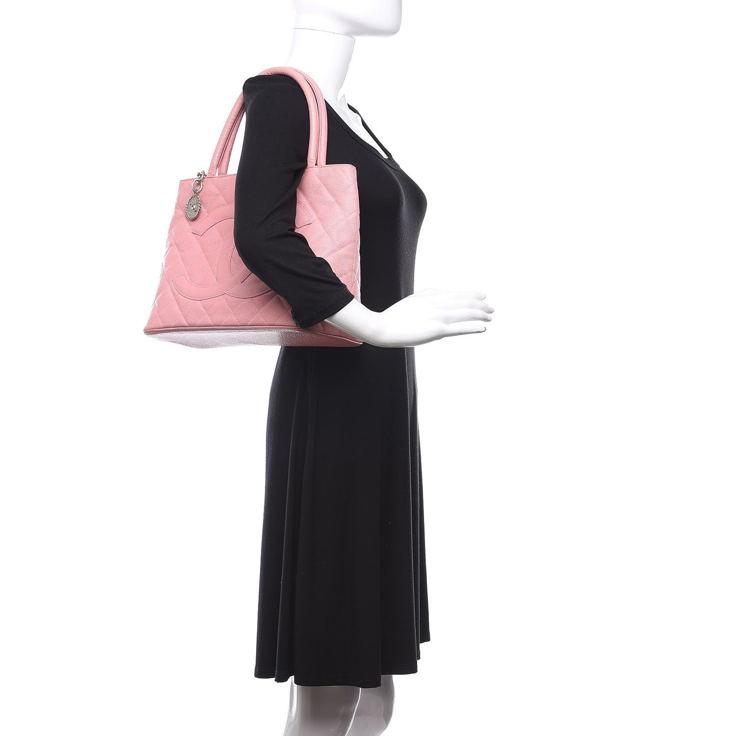 Caviar Quilted Medallion Tote Light Pink