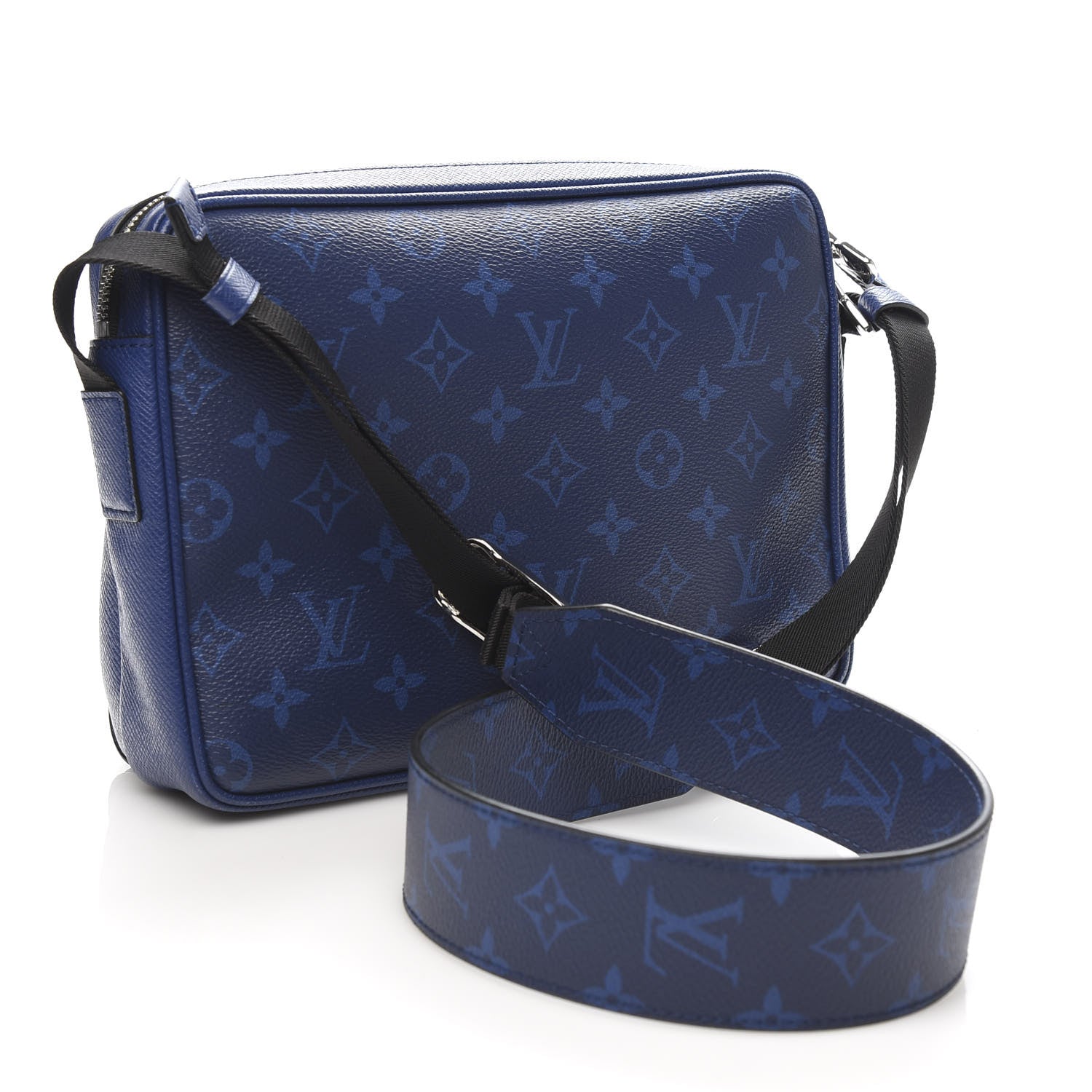 Louis Vuitton Taiga Monogram Outdoor Messenger Cobalt 2 of 9