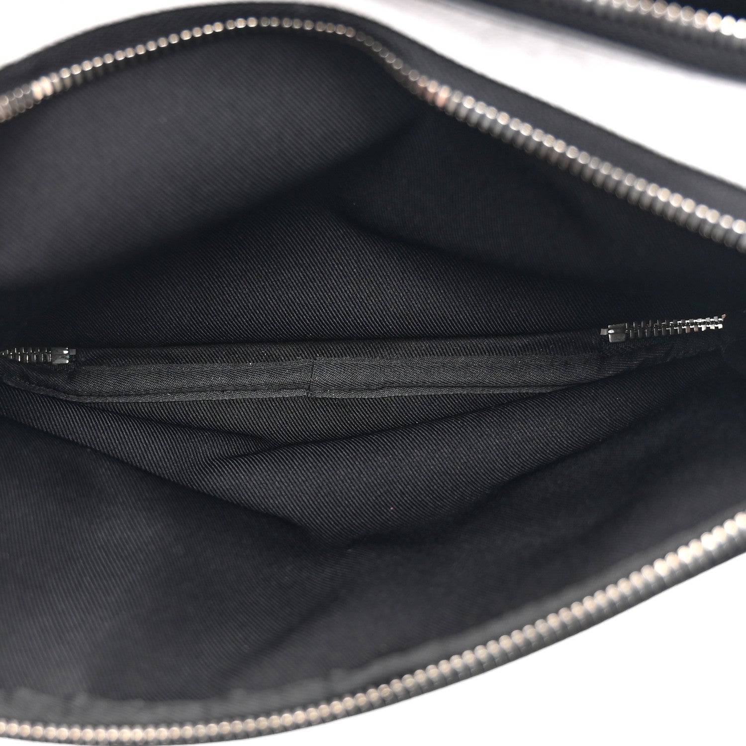 Louis Vuitton Taiga Monogram Alpha Messenger Optic White 6 of 10