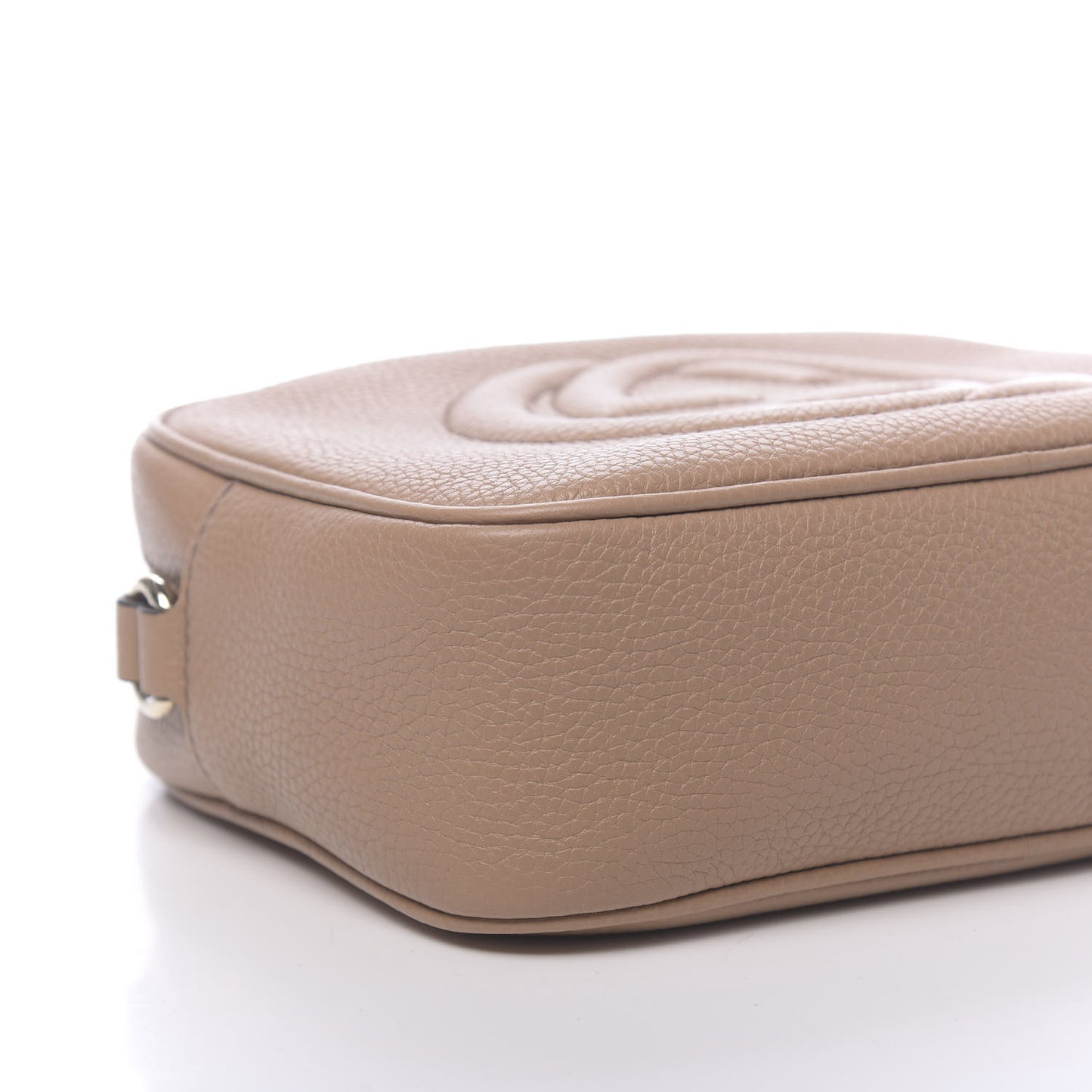Pebbled Calfskin Small Soho Disco Bag Camelia