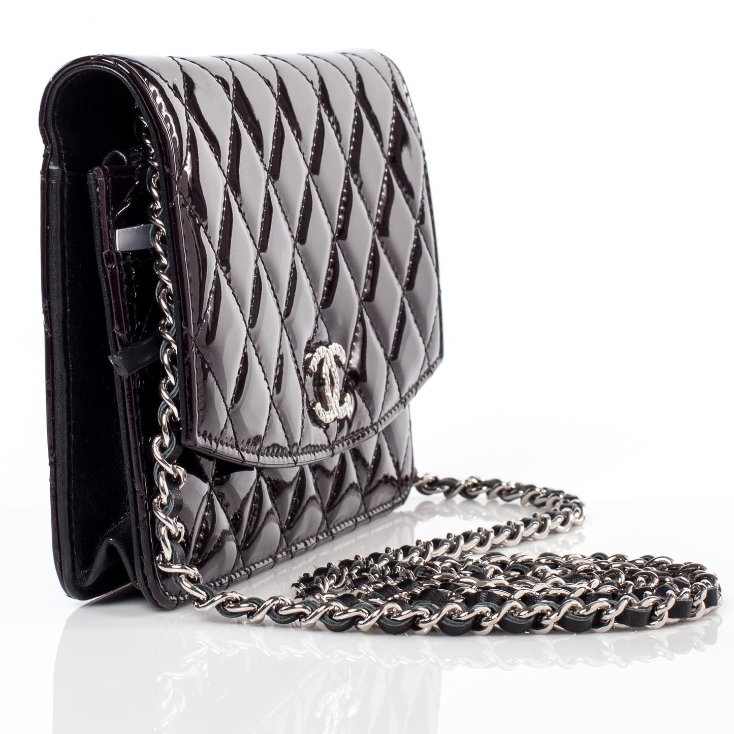 Patent Quilted Wallet On Chain Black
